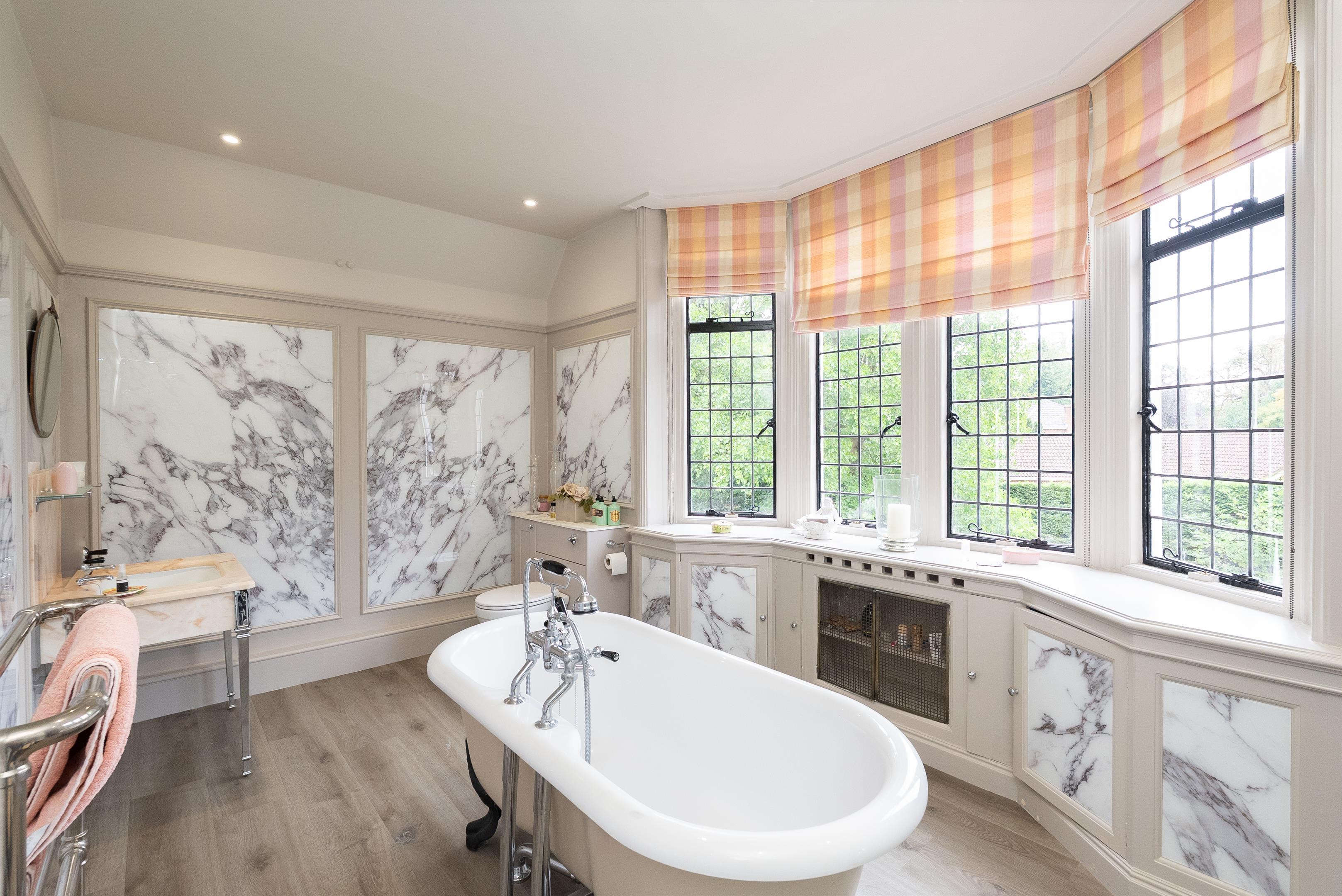 Portsmouth Road, Cobham, Surrey, KT11