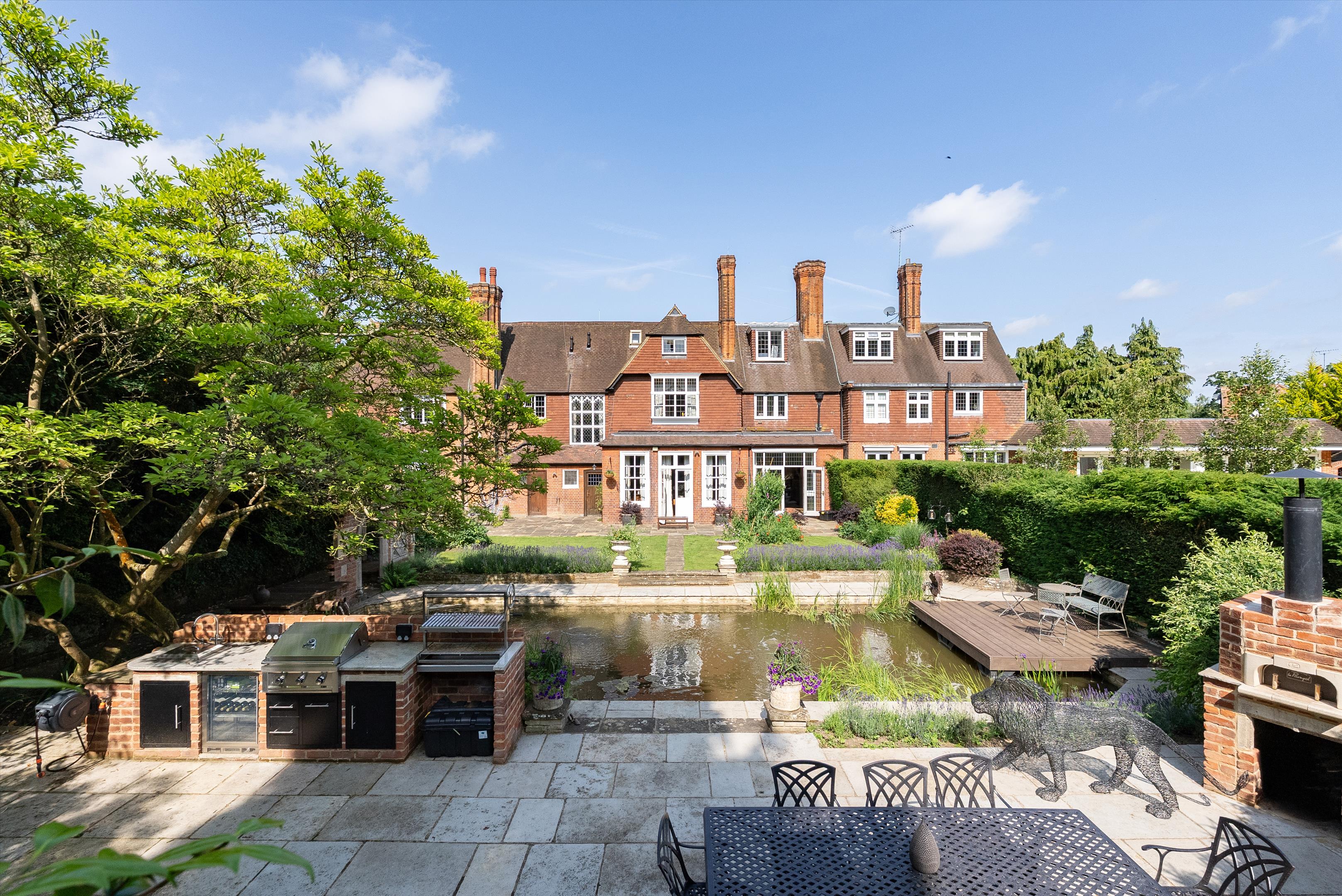 Portsmouth Road, Cobham, Surrey, KT11