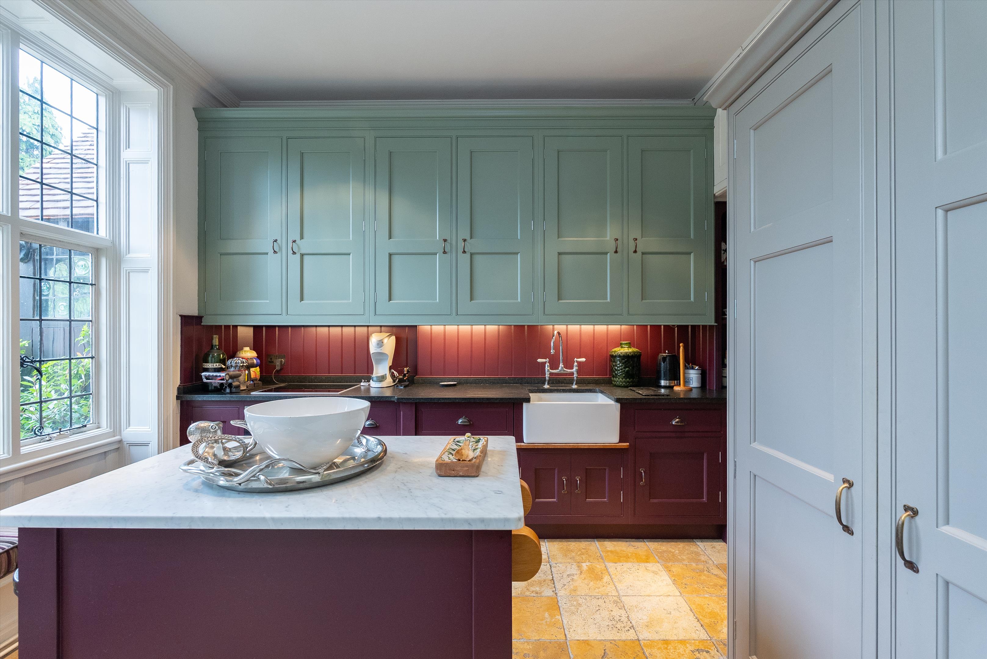 Portsmouth Road, Cobham, Surrey, KT11