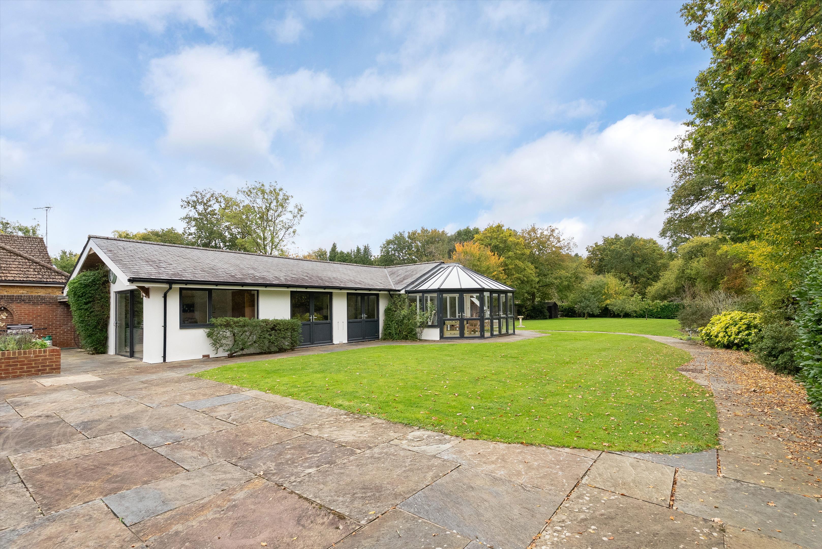 The Glade, Fetcham, Leatherhead, Surrey, KT22