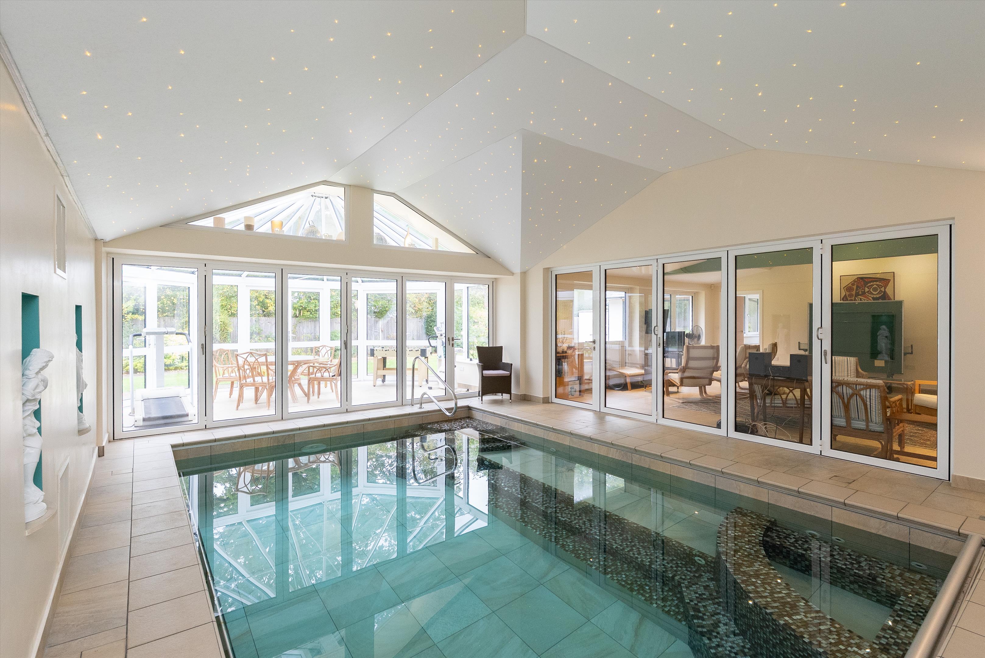 The Glade, Fetcham, Leatherhead, Surrey, KT22