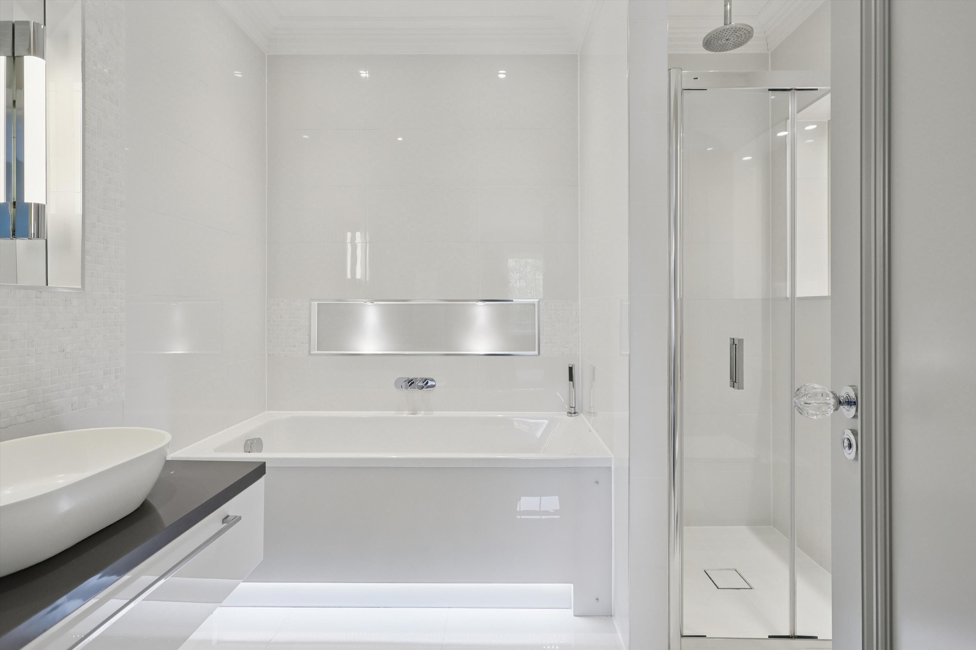 Brook Farm Road, Cobham, Surrey, KT11