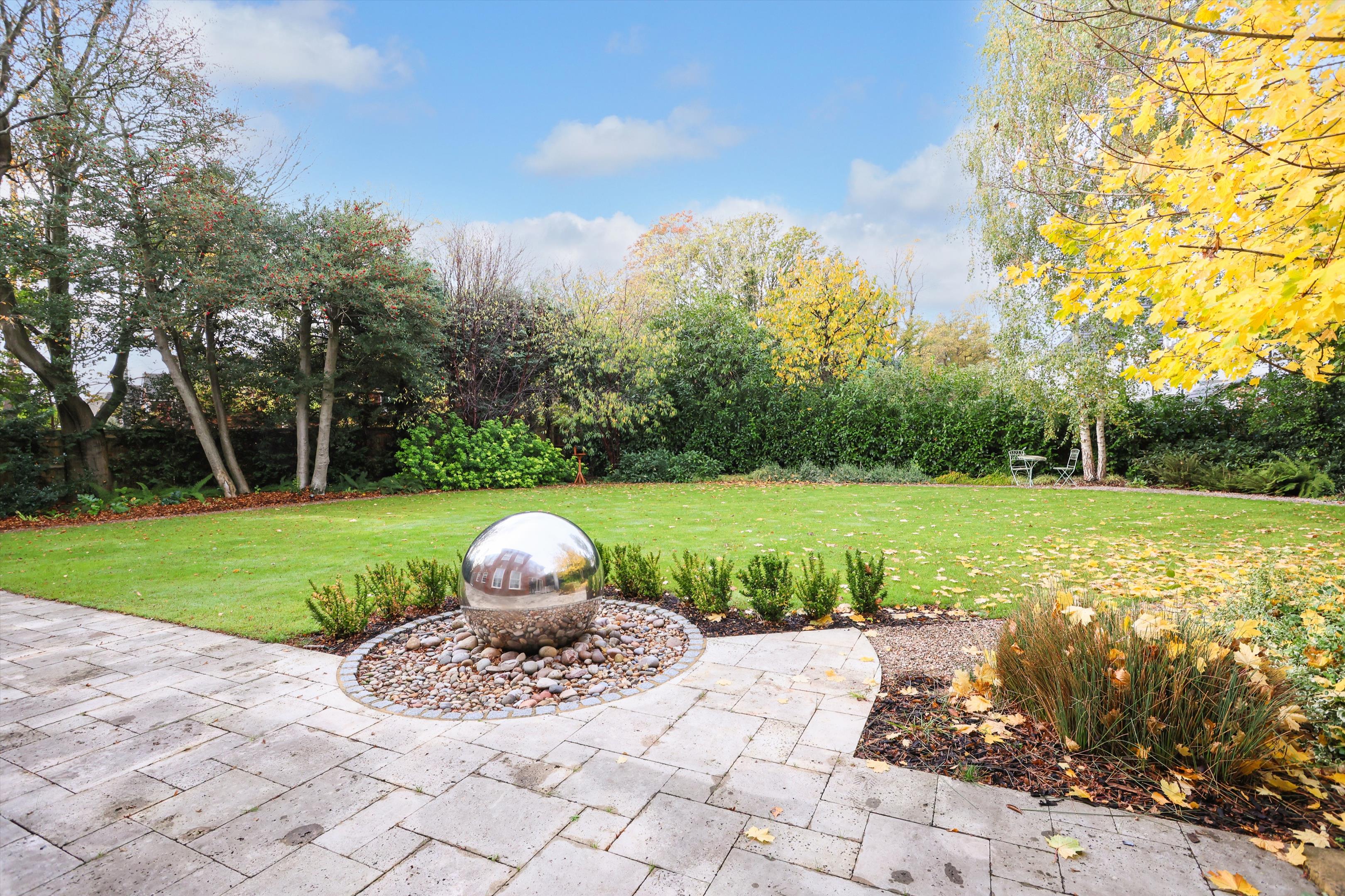 Brook Farm Road, Cobham, Surrey, KT11