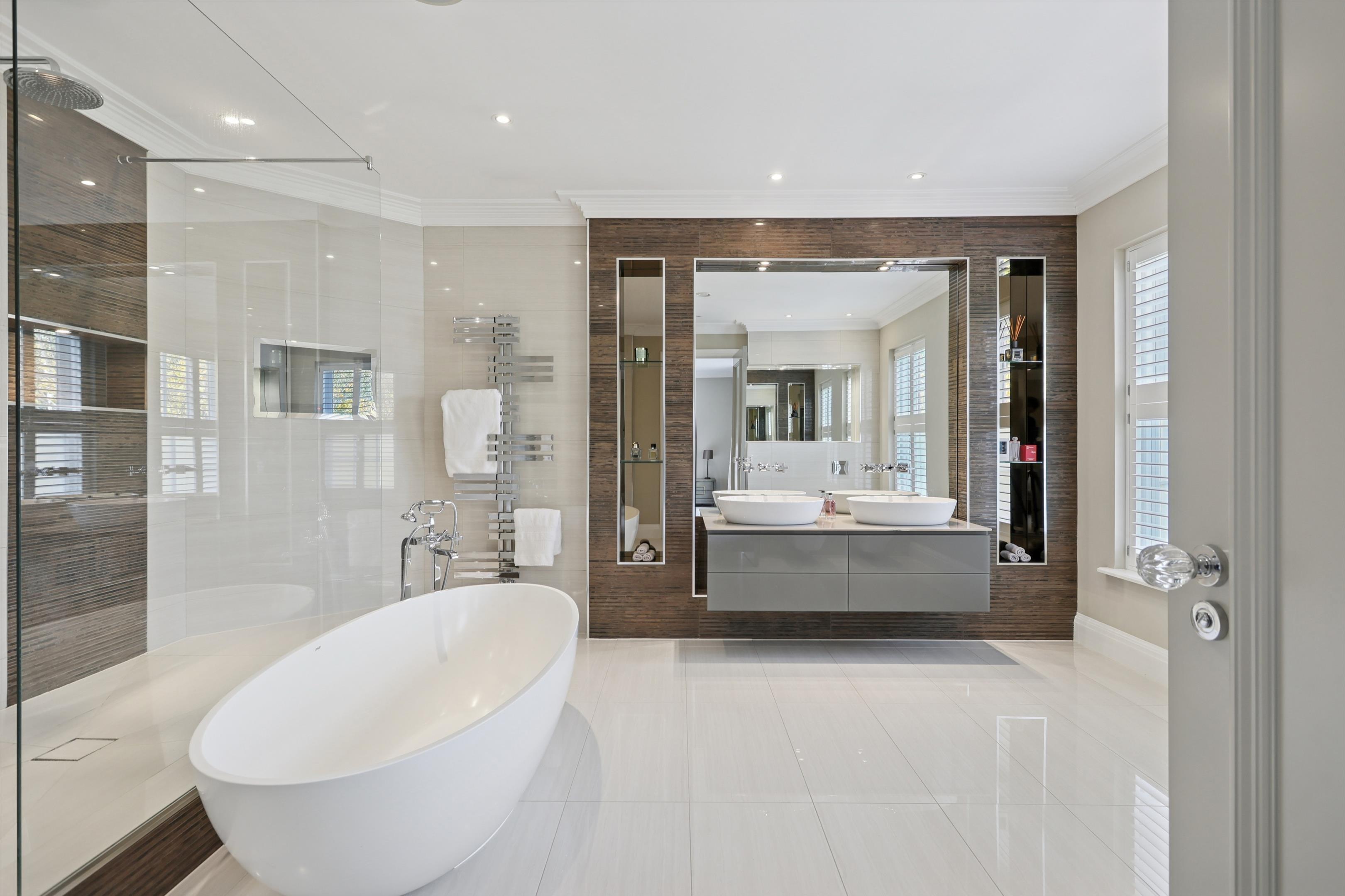 Brook Farm Road, Cobham, Surrey, KT11
