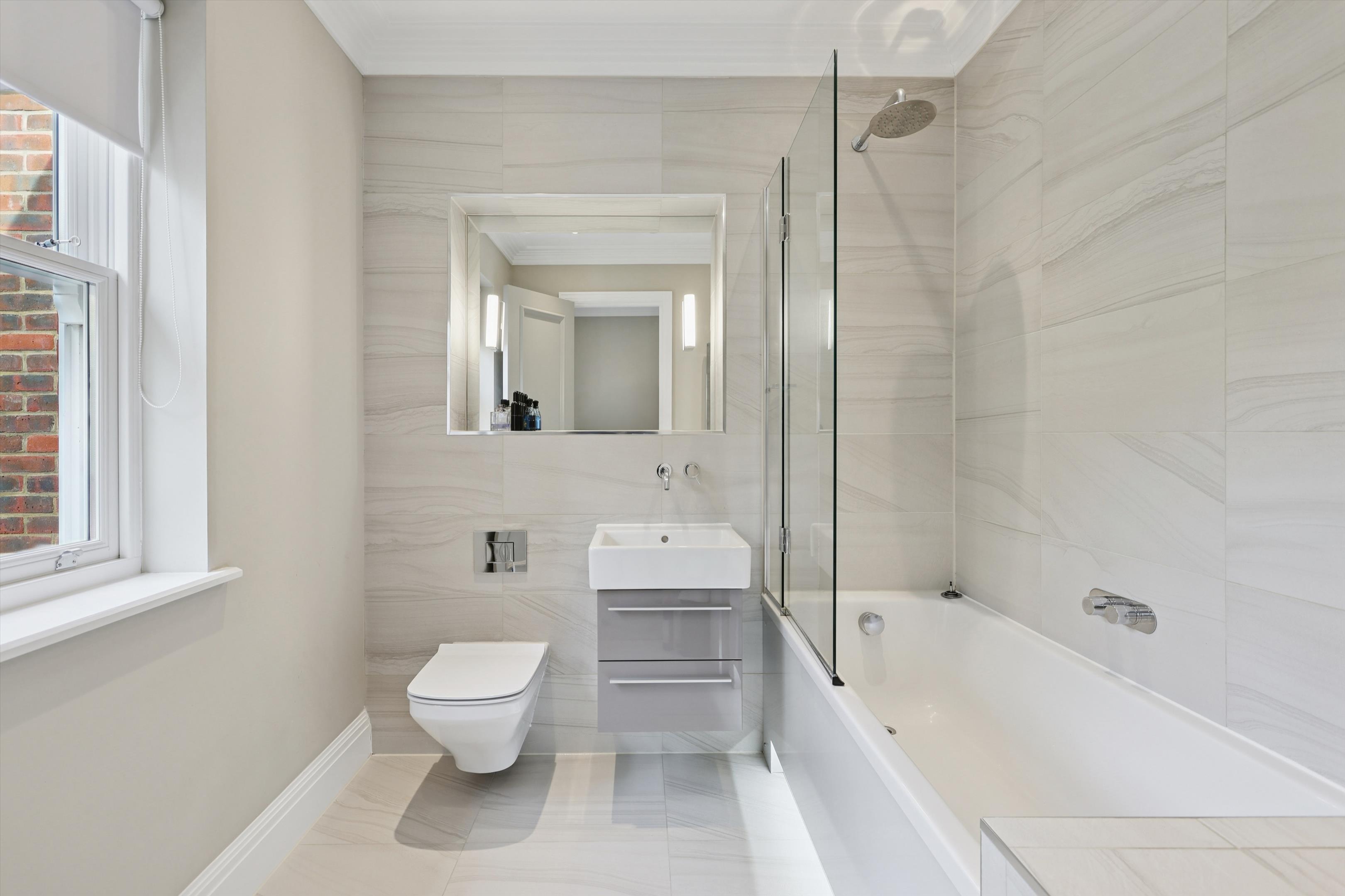 Brook Farm Road, Cobham, Surrey, KT11