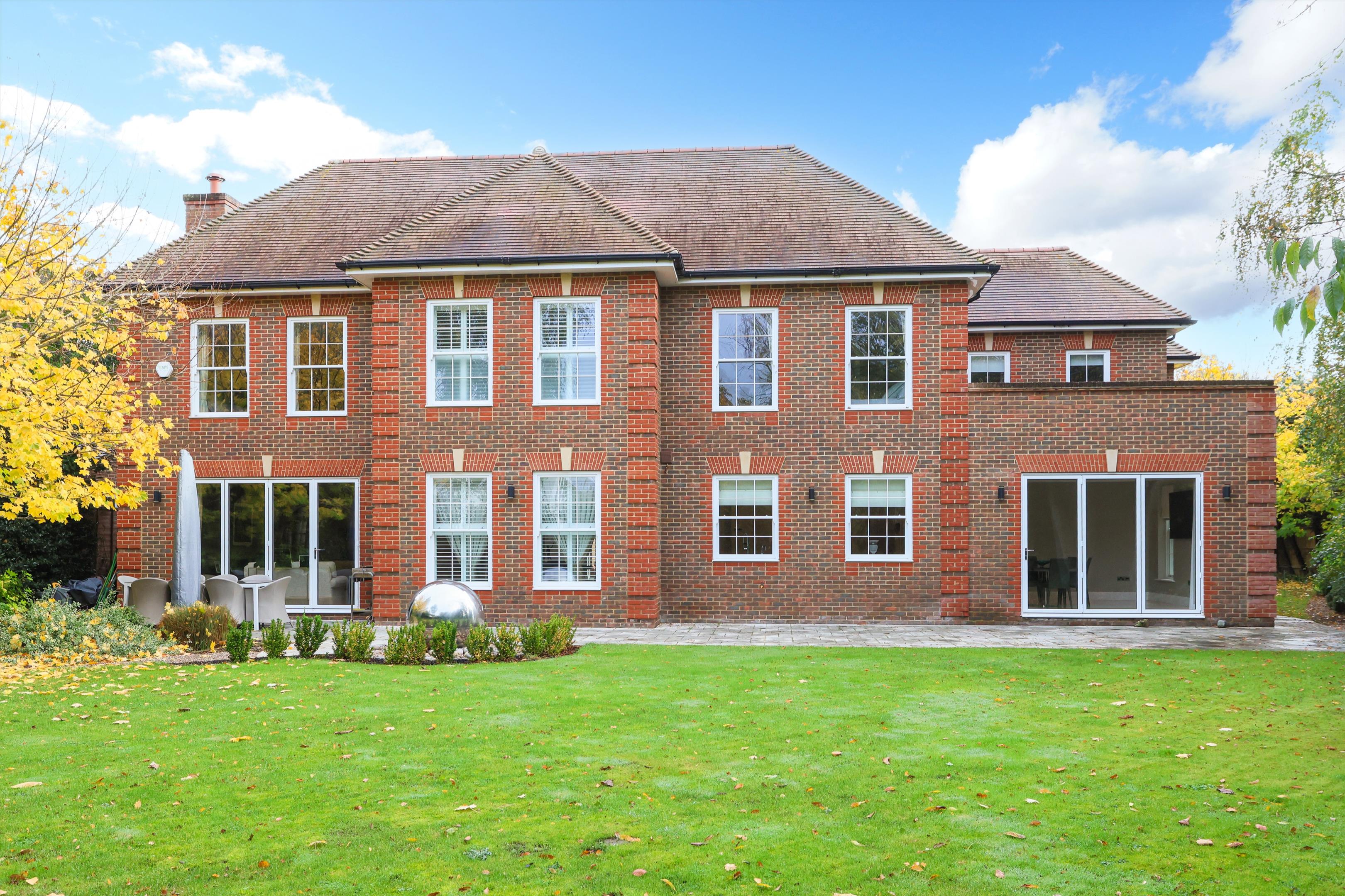 Brook Farm Road, Cobham, Surrey, KT11