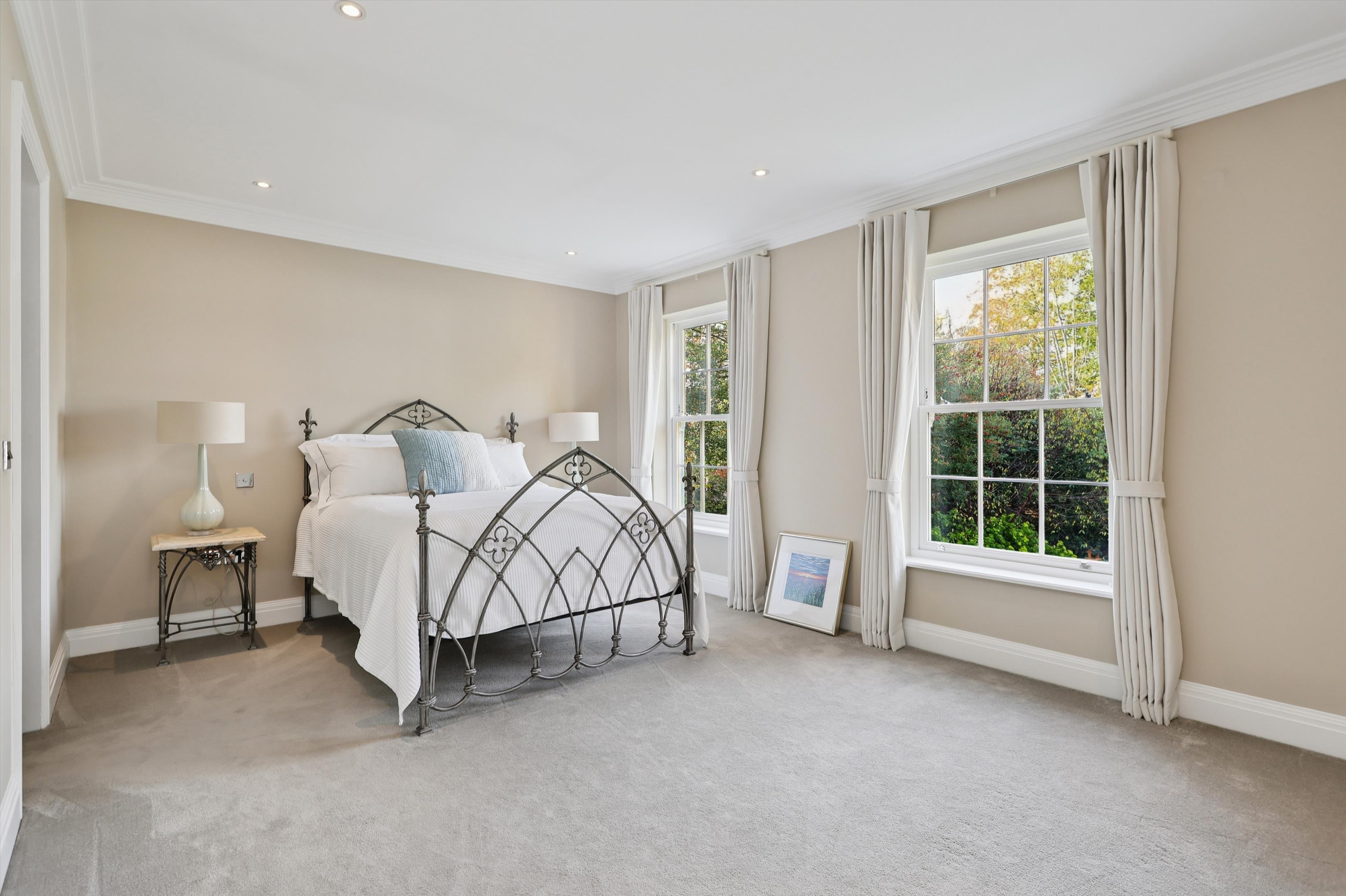 Brook Farm Road, Cobham, Surrey, KT11