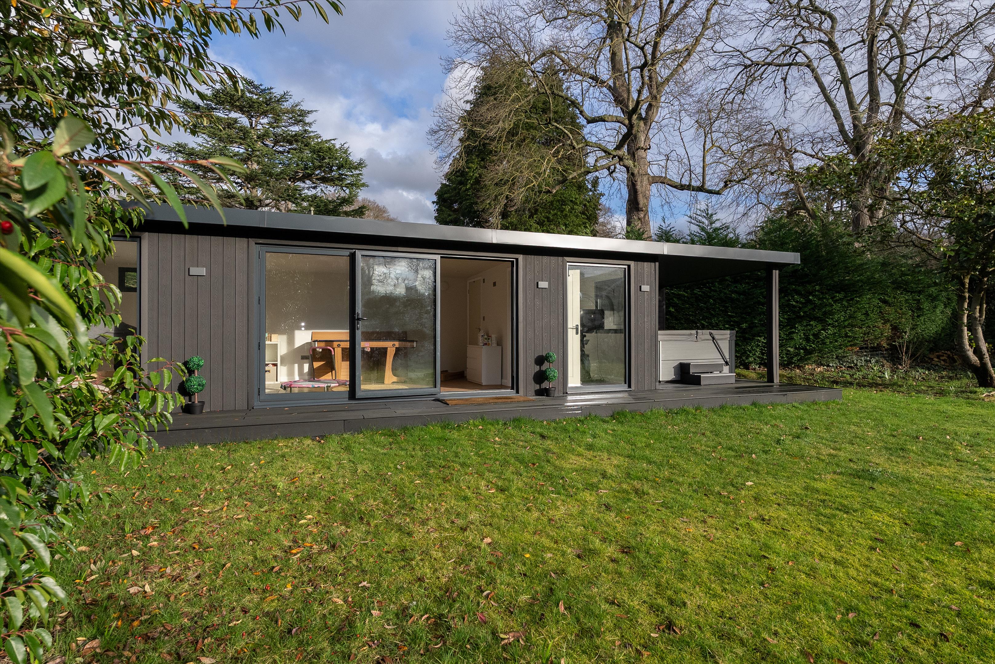 Fairacres, Cobham, Surrey KT11