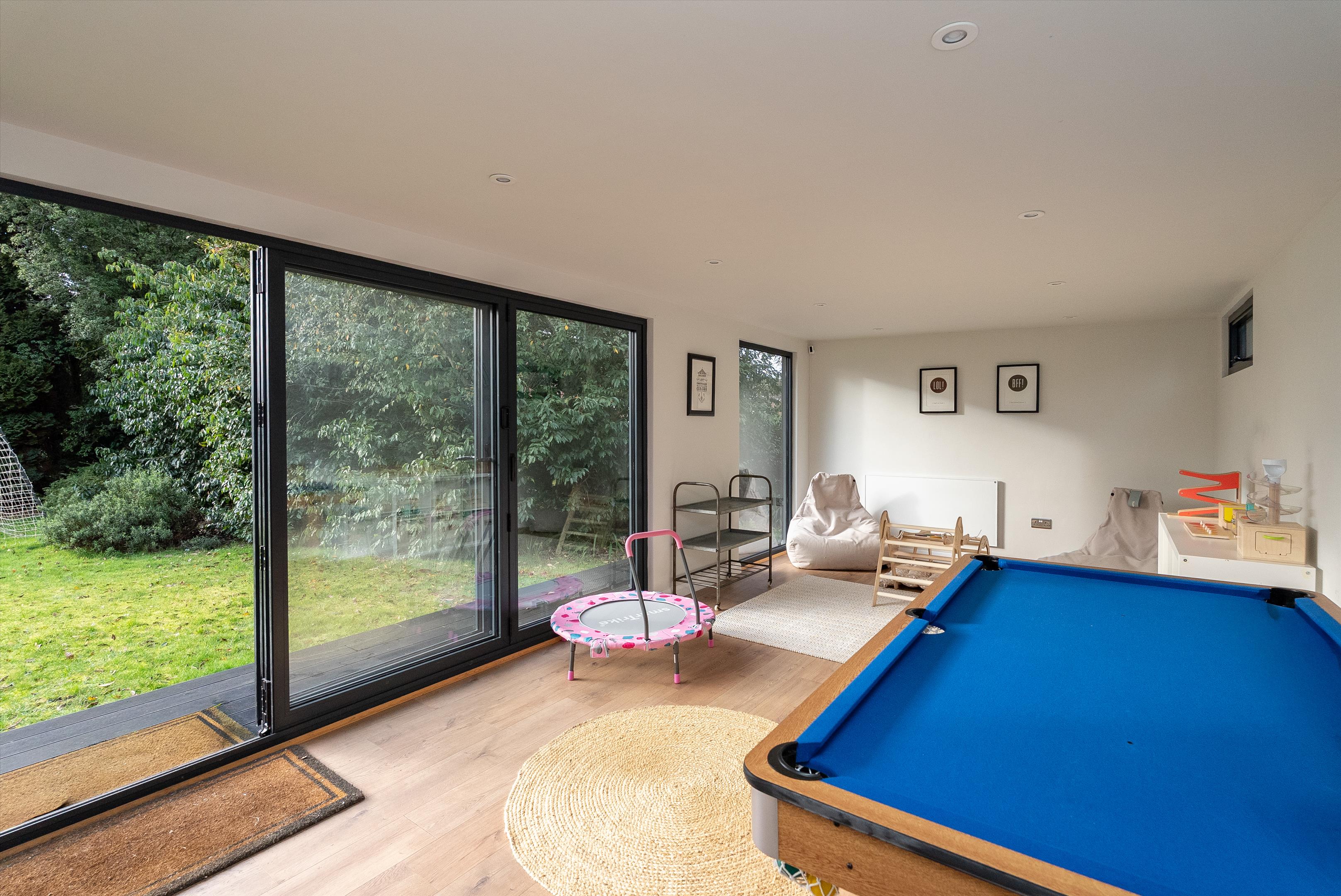 Fairacres, Cobham, Surrey KT11