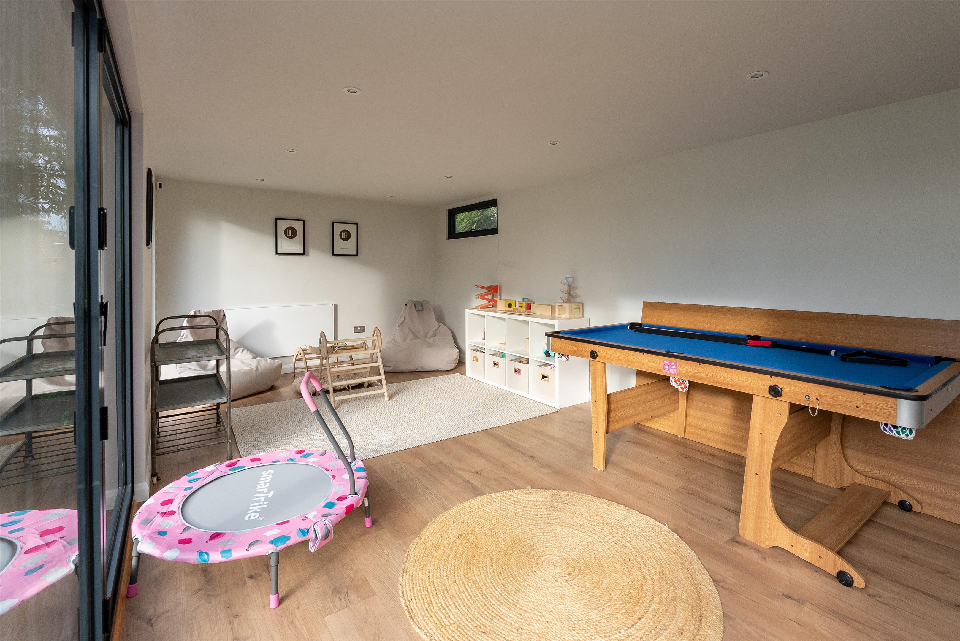 Fairacres, Cobham, Surrey KT11