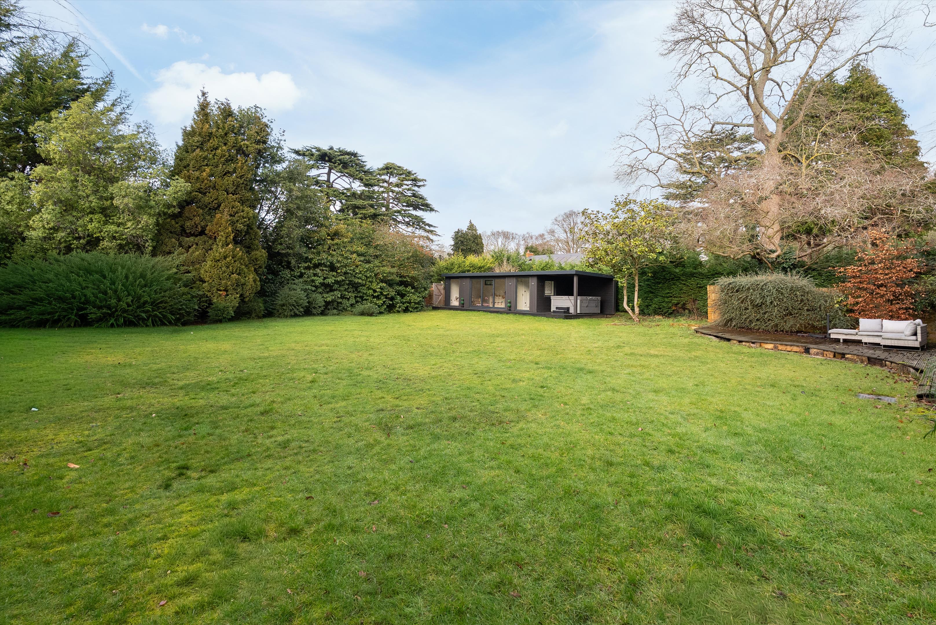 Fairacres, Cobham, Surrey KT11