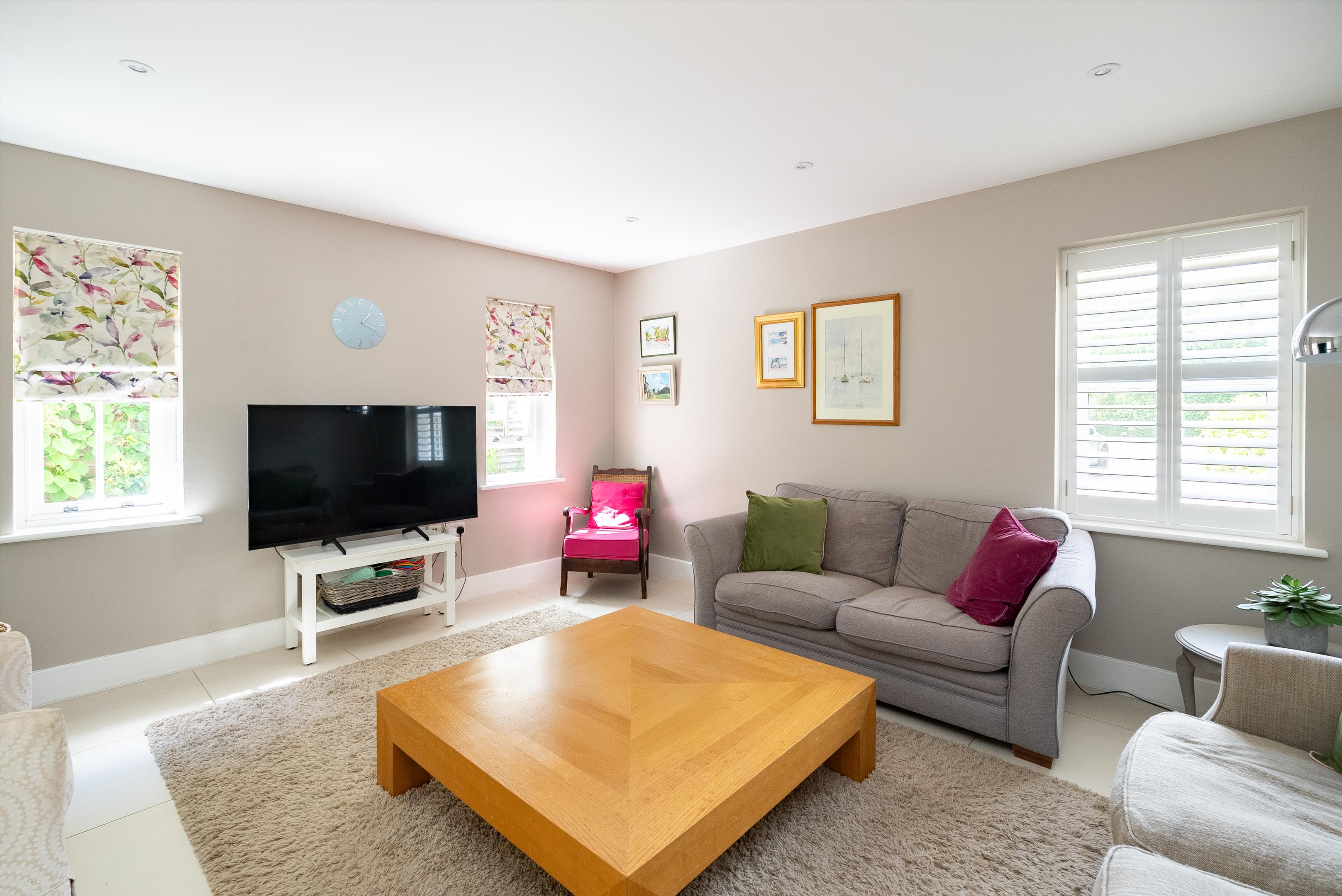 The Highlands, East Horsley, Surrey, KT24