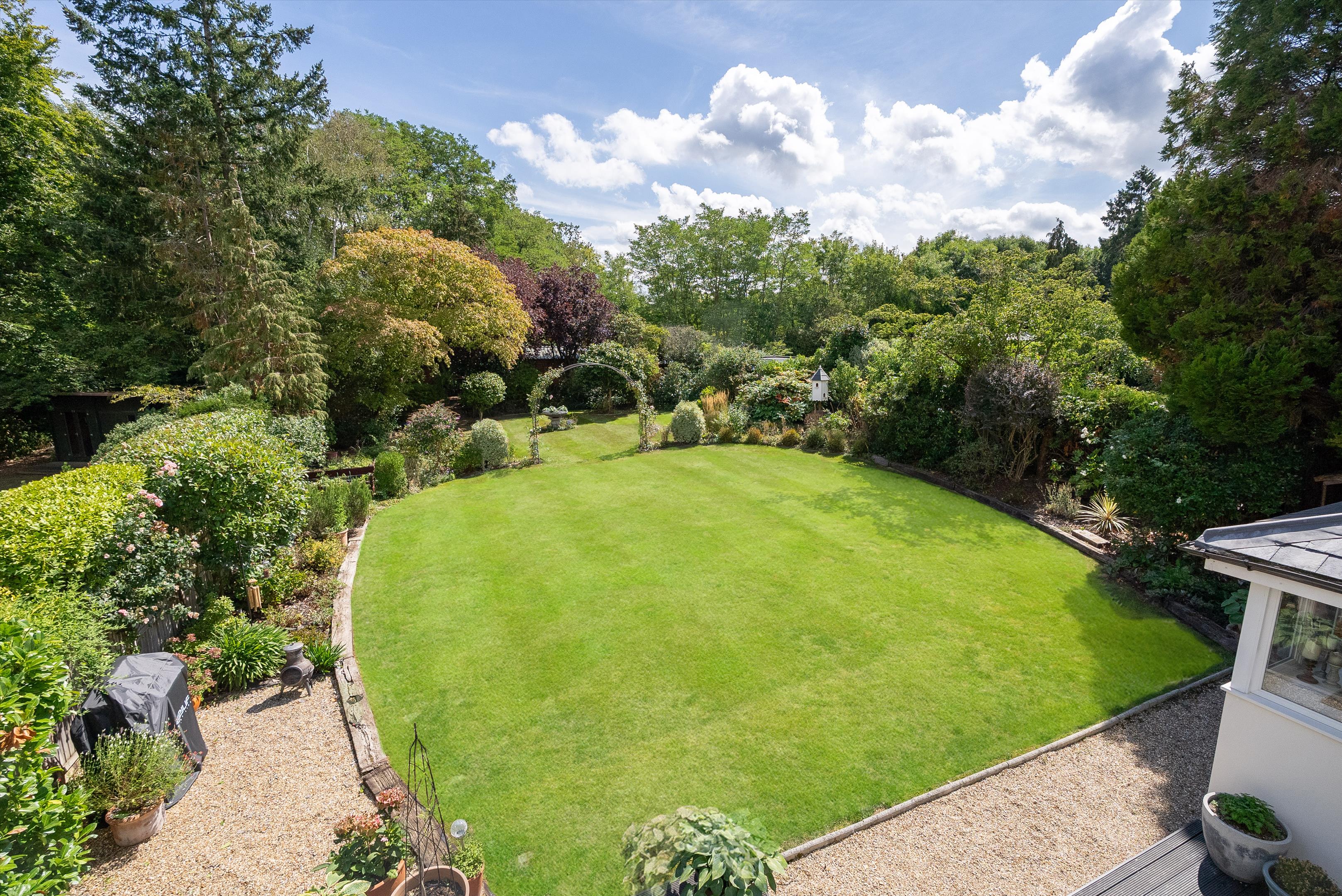 The Highlands, East Horsley, Surrey, KT24