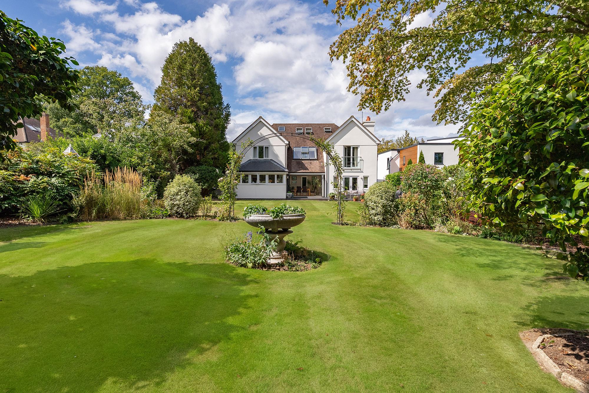 The Highlands, East Horsley, Surrey, KT24
