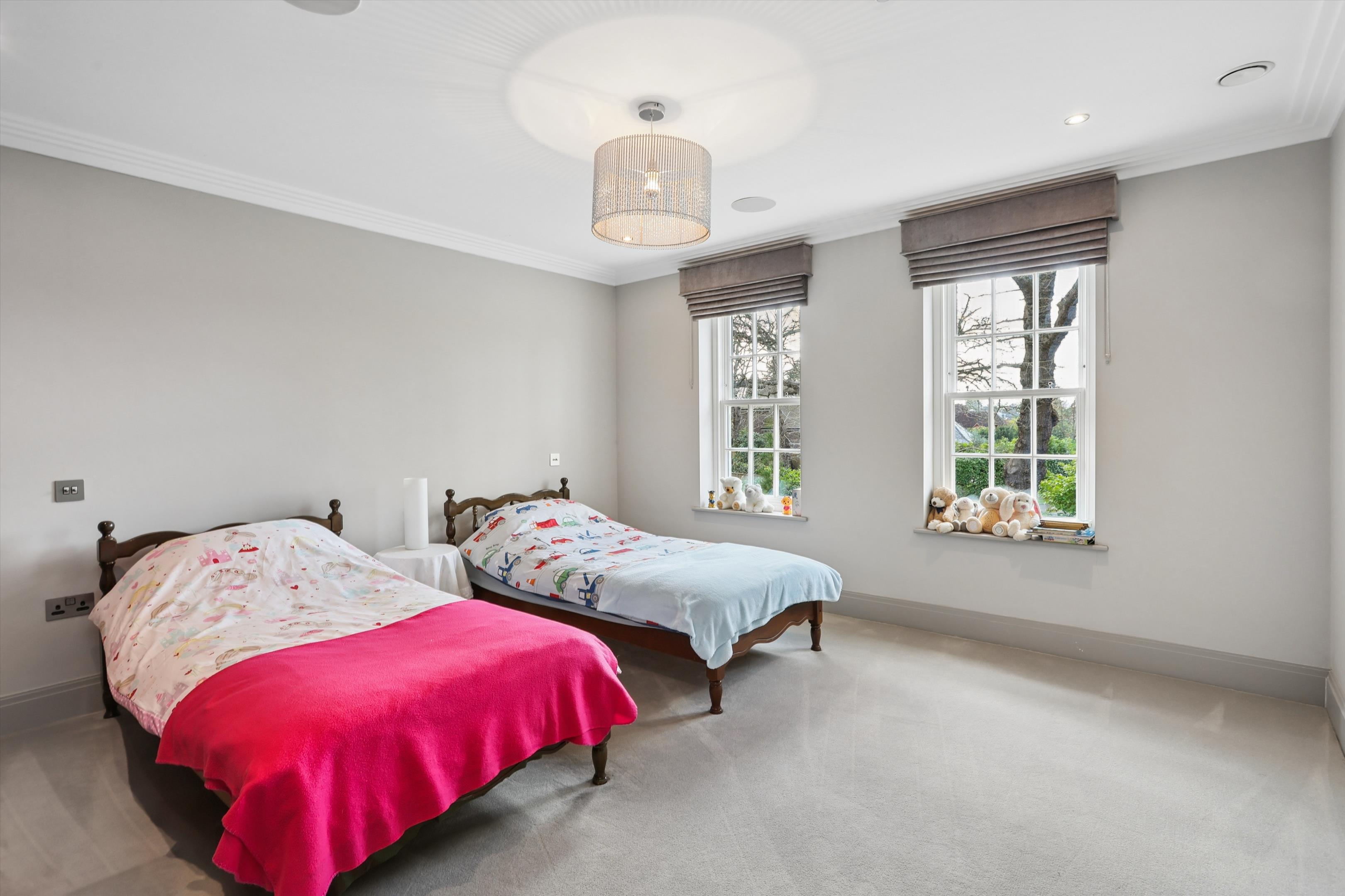 Fairmile Lane, Cobham, Surrey KT11