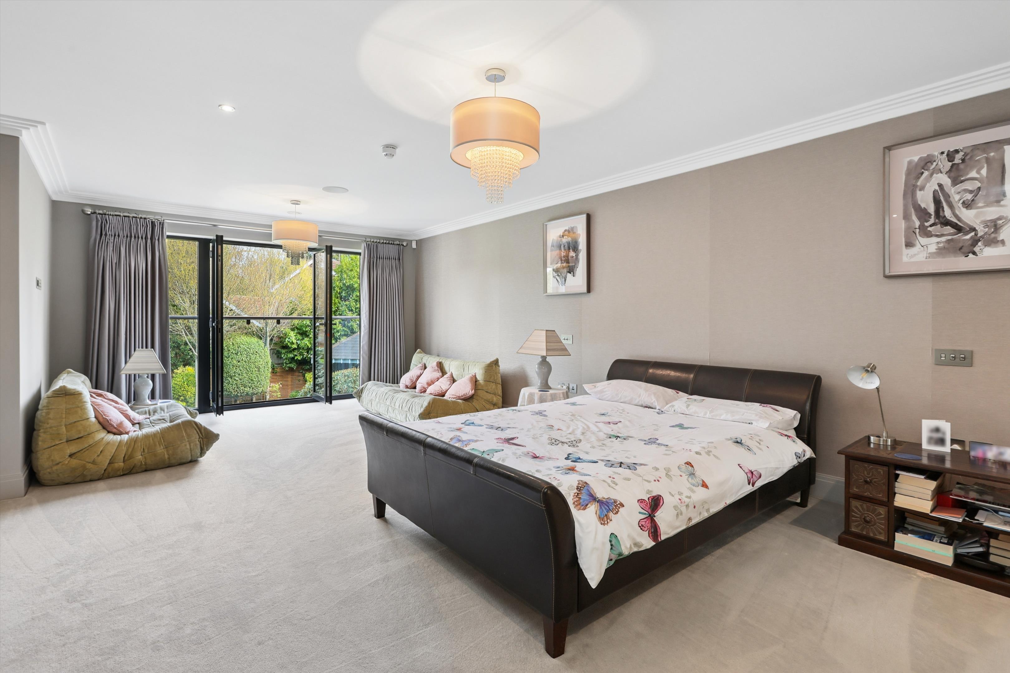 Fairmile Lane, Cobham, Surrey KT11