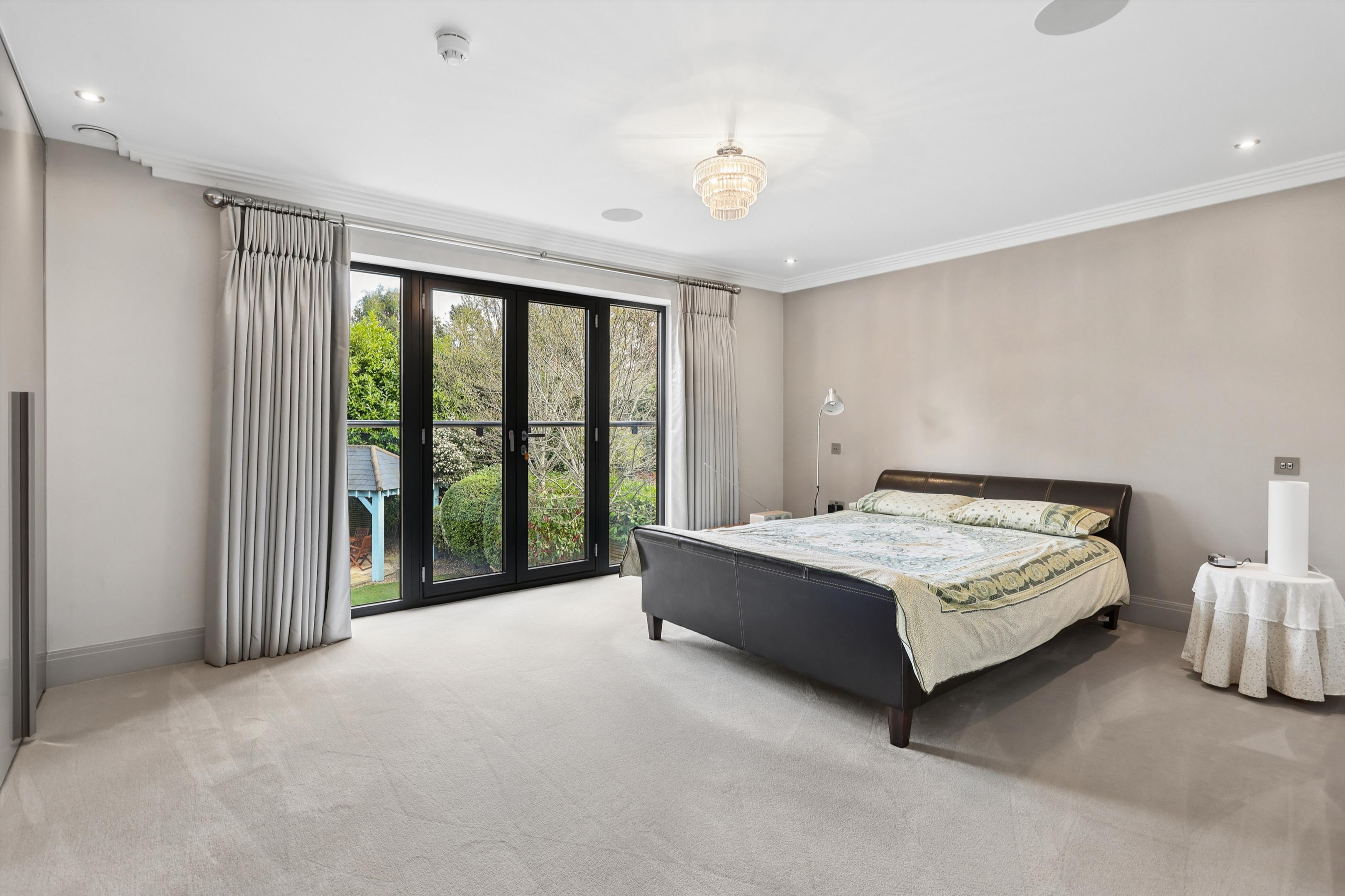 Fairmile Lane, Cobham, Surrey KT11