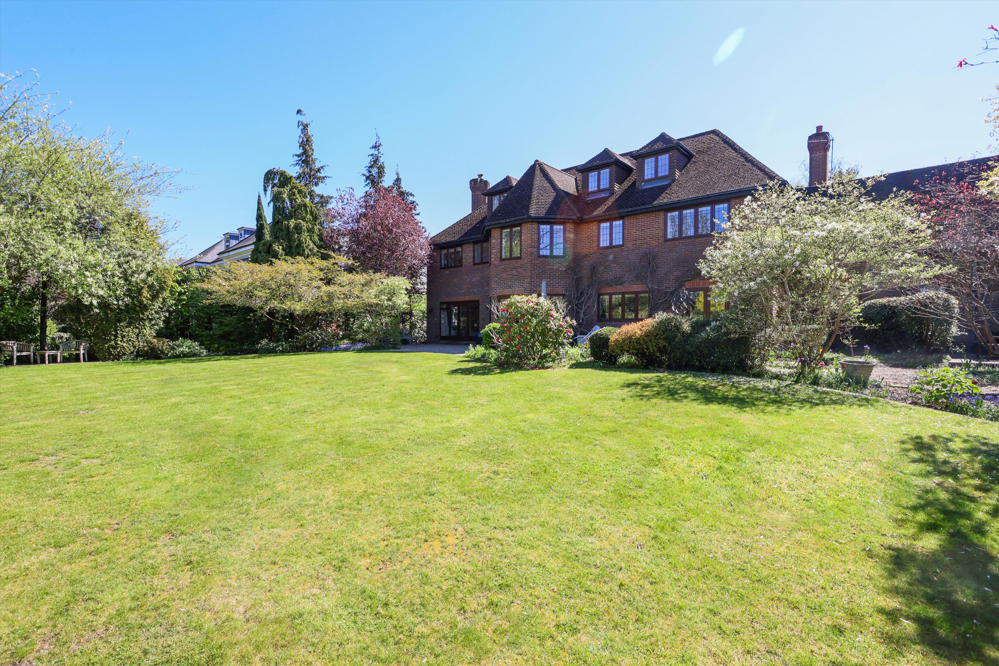 Spicers Field, Oxshott, Leatherhead, Surrey KT22