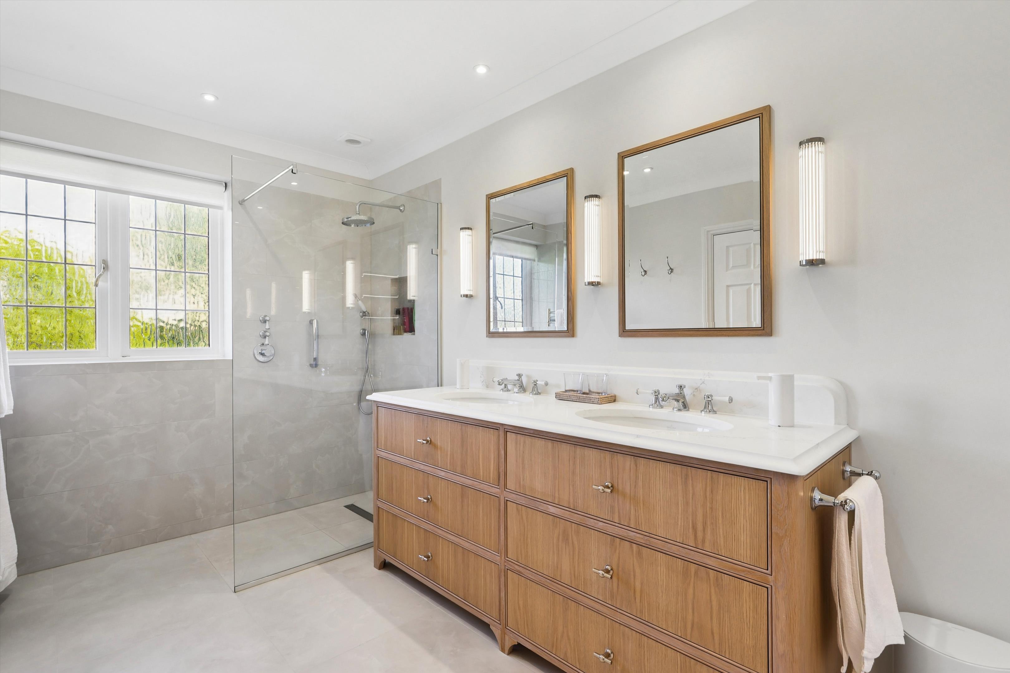 Spicers Field, Oxshott, Leatherhead, Surrey KT22