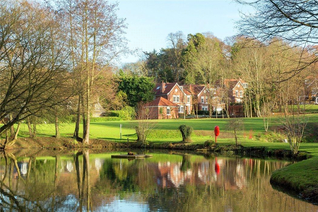 Park Hill Drive, Cobham, Surrey KT11