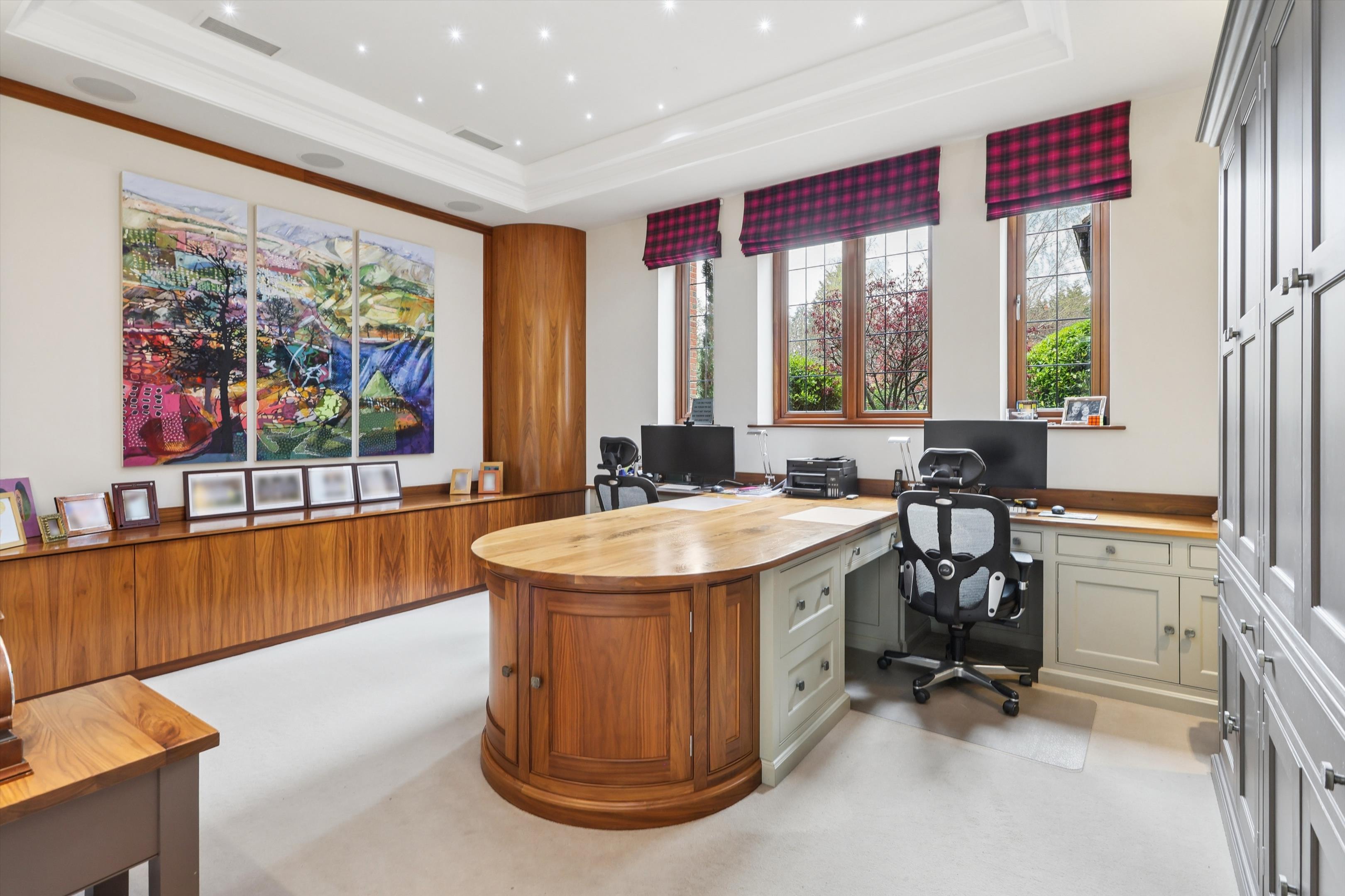 21 Princes Drive, Oxshott, Surrey KT22