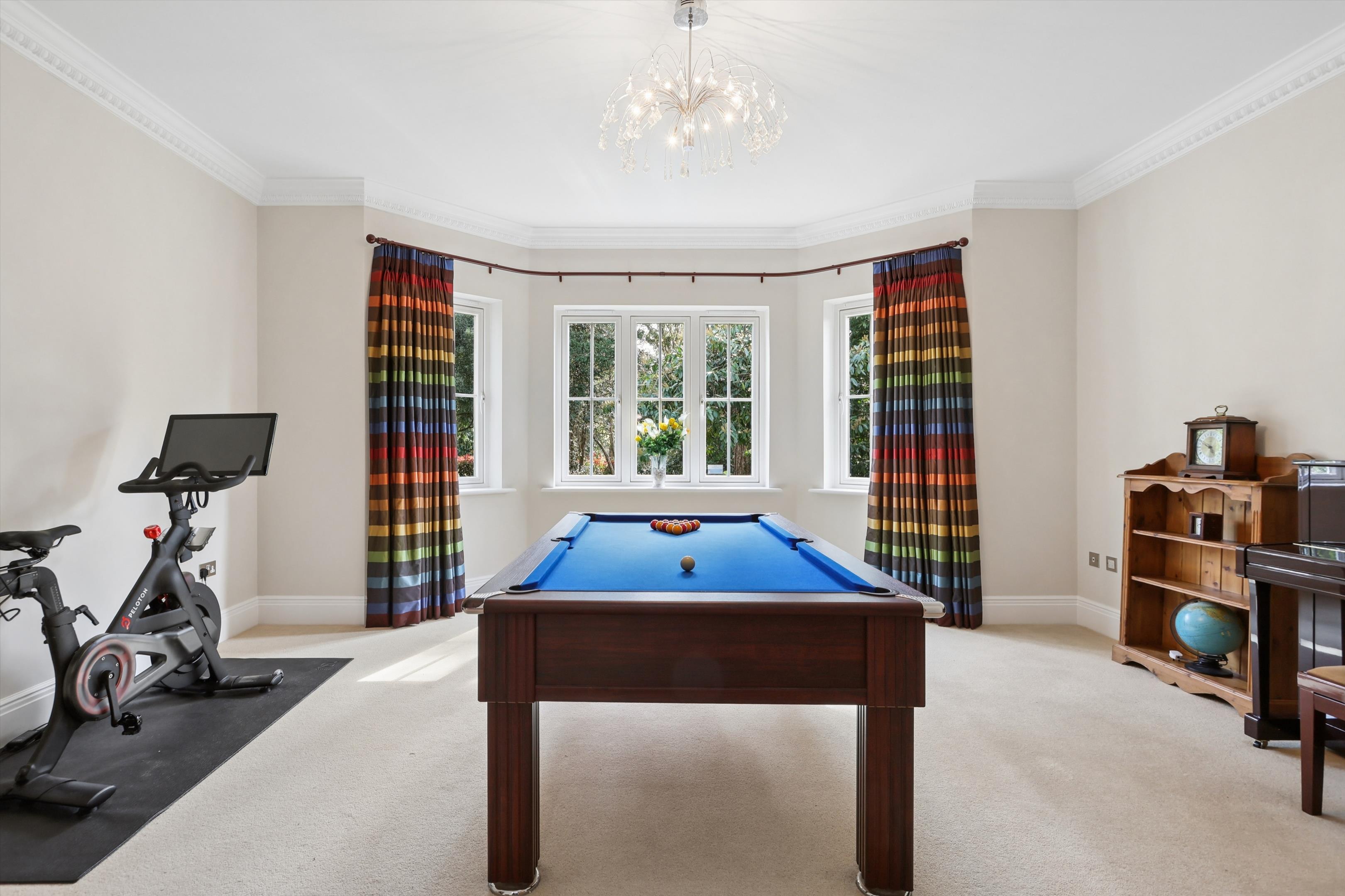 The Chase, Oxshott, Leatherhead, Surrey KT22