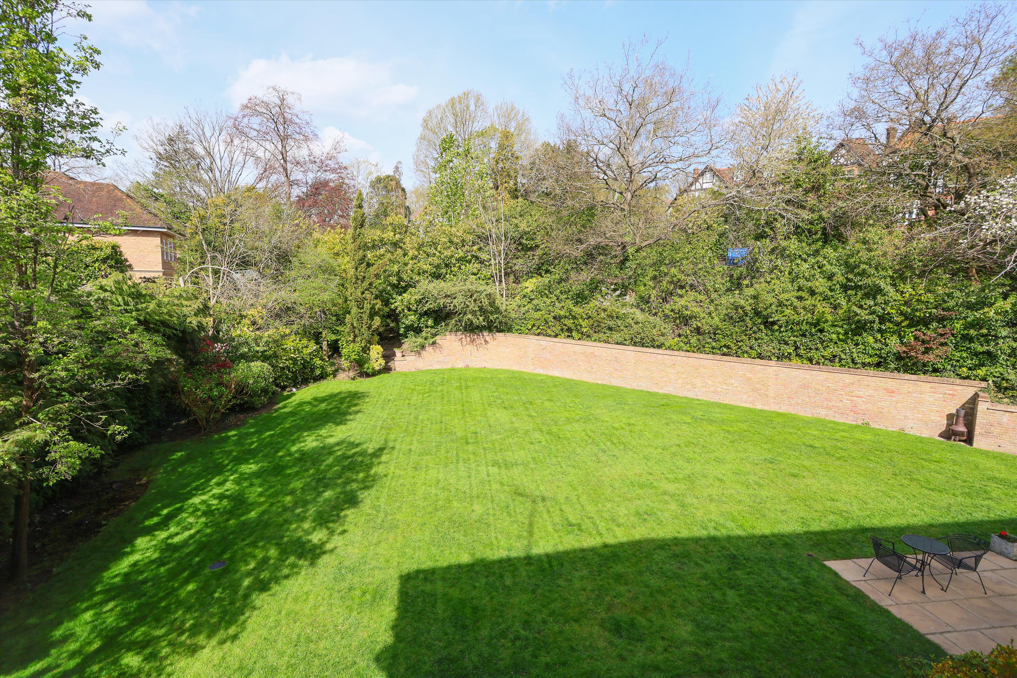 The Chase, Oxshott, Leatherhead, Surrey KT22