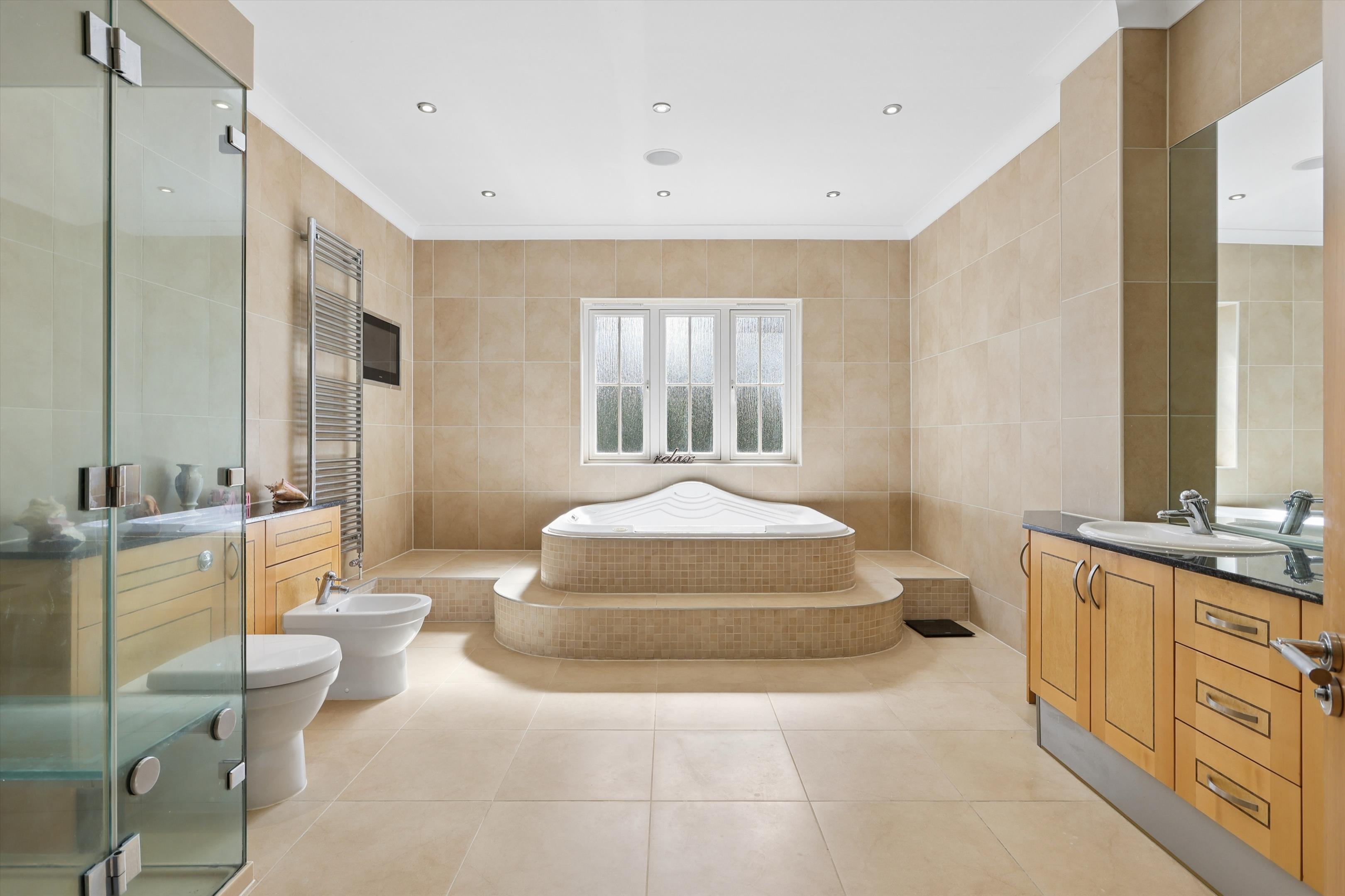 The Chase, Oxshott, Leatherhead, Surrey KT22