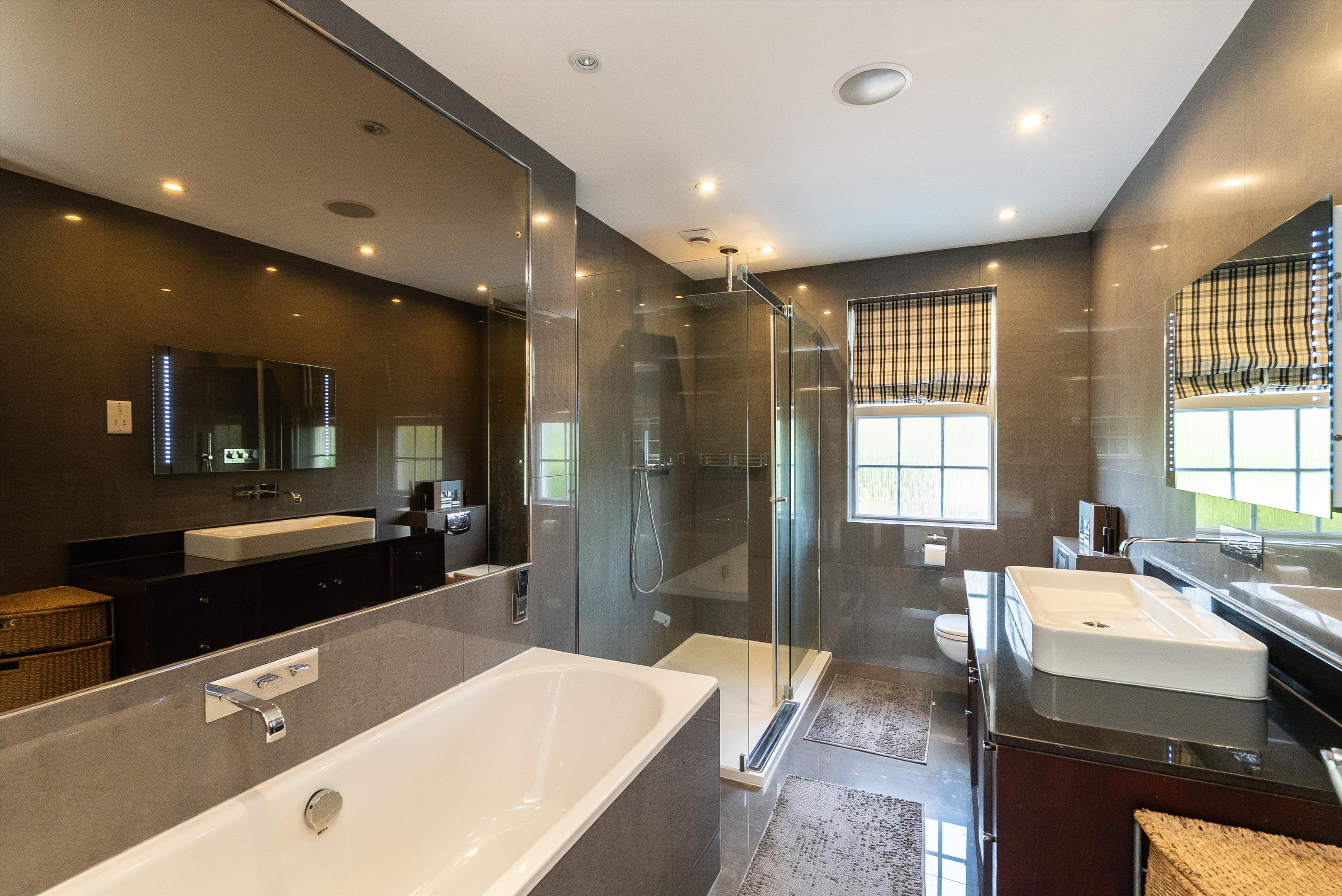 Pine Walk, Cobham, Surrey KT11
