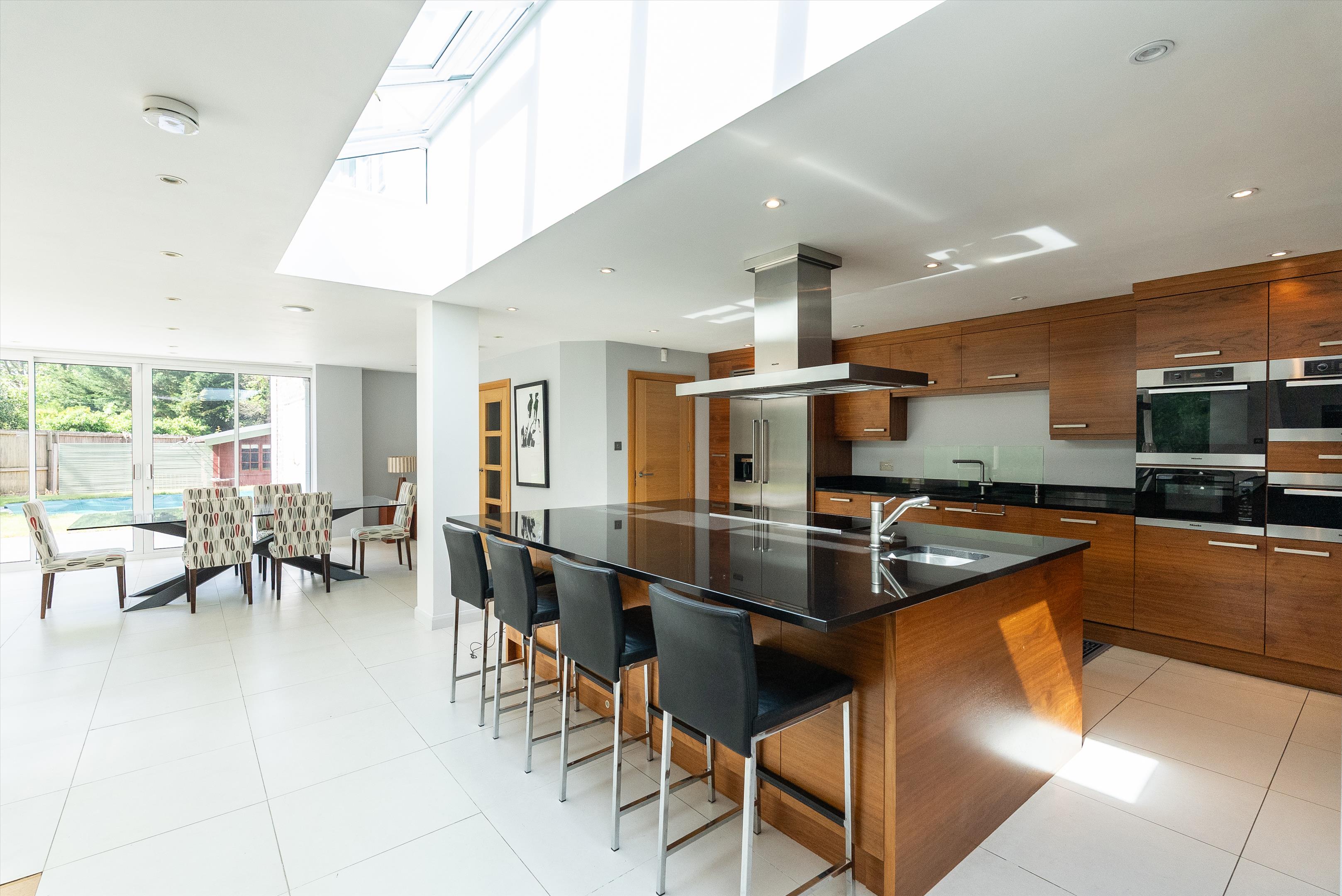 Pine Walk, Cobham, Surrey KT11