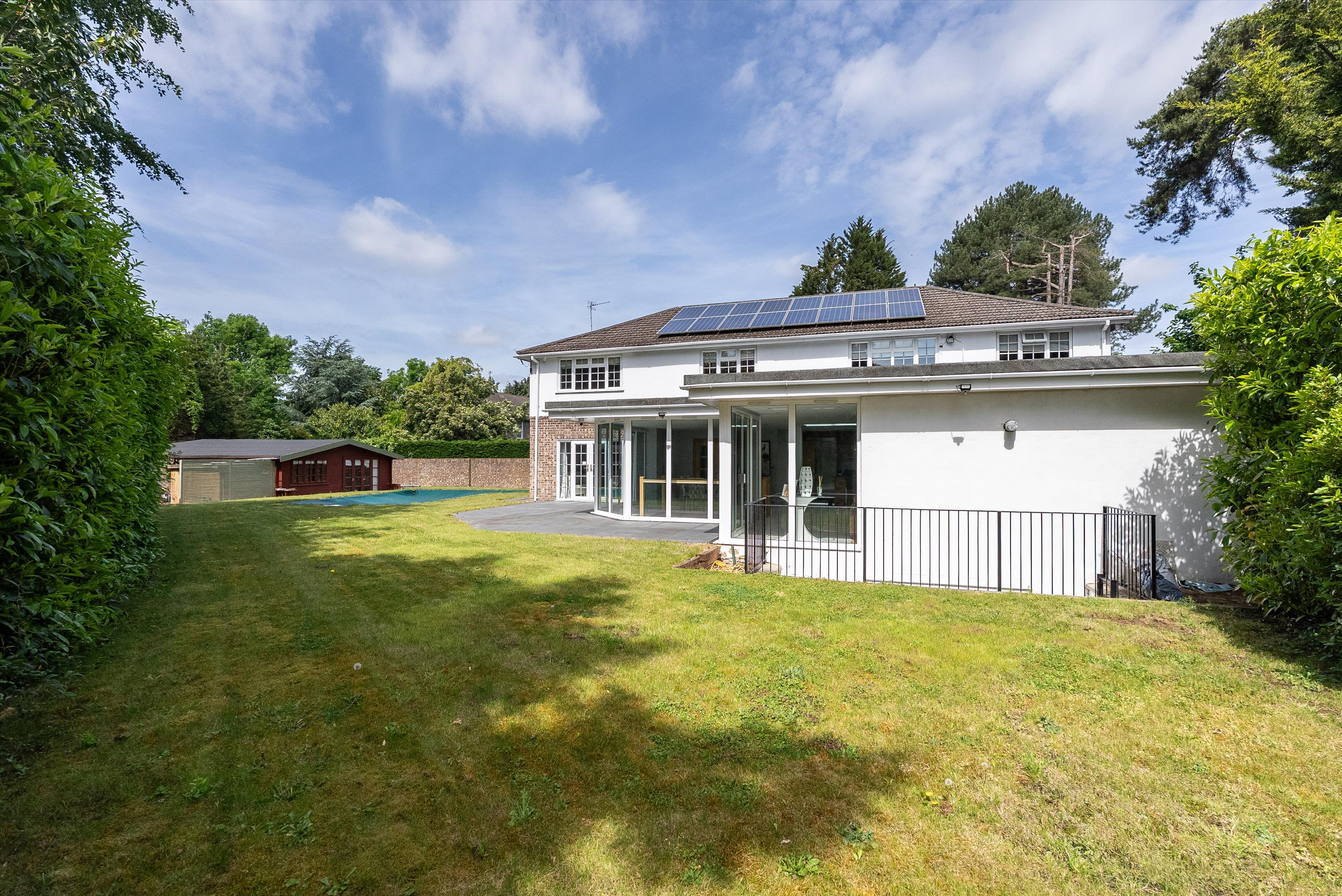 Pine Walk, Cobham, Surrey KT11