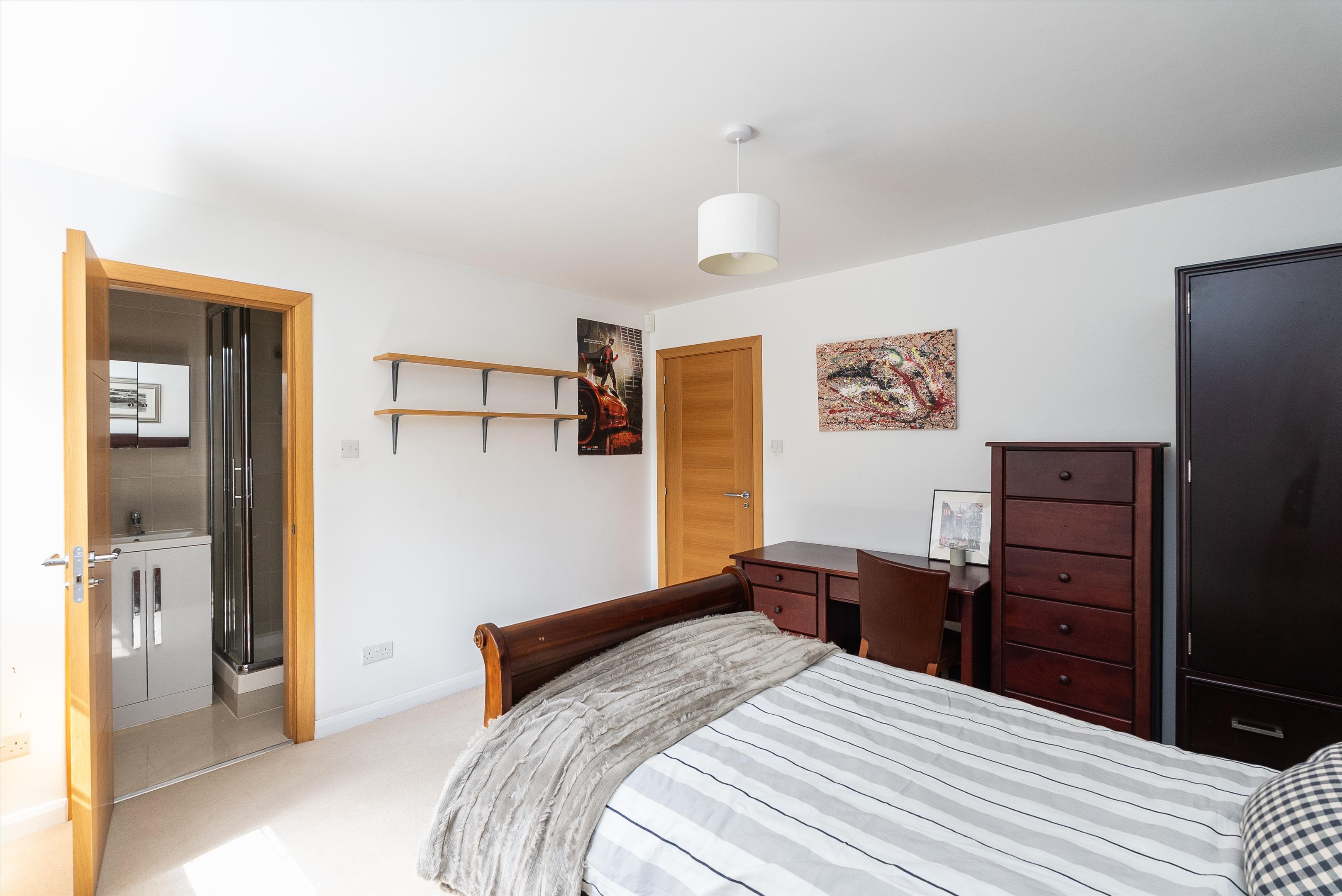 Pine Walk, Cobham, Surrey KT11