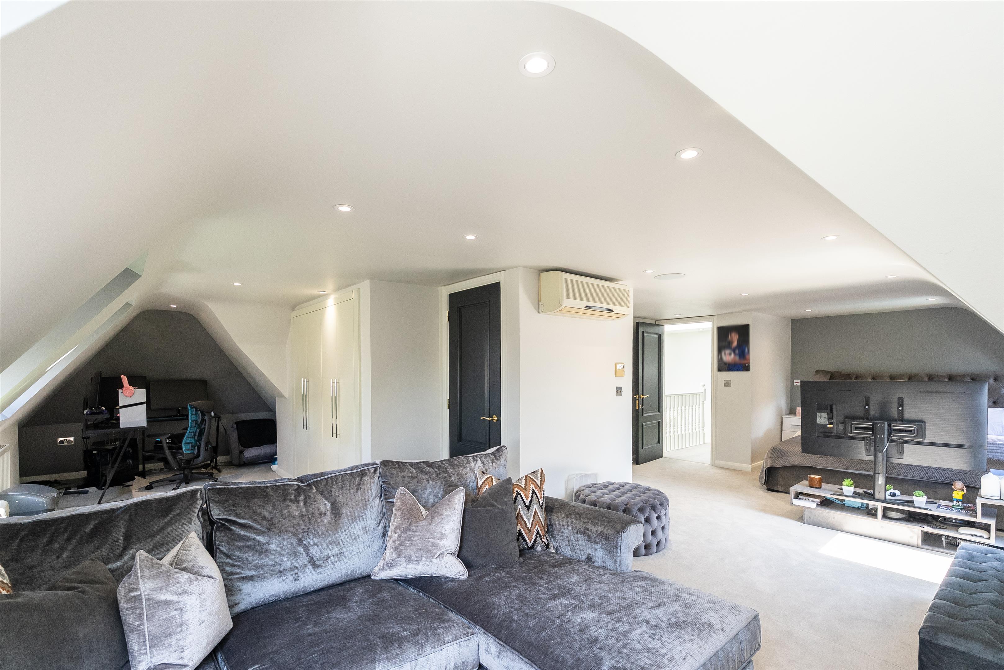 Knowle Park, Cobham, Surrey KT11