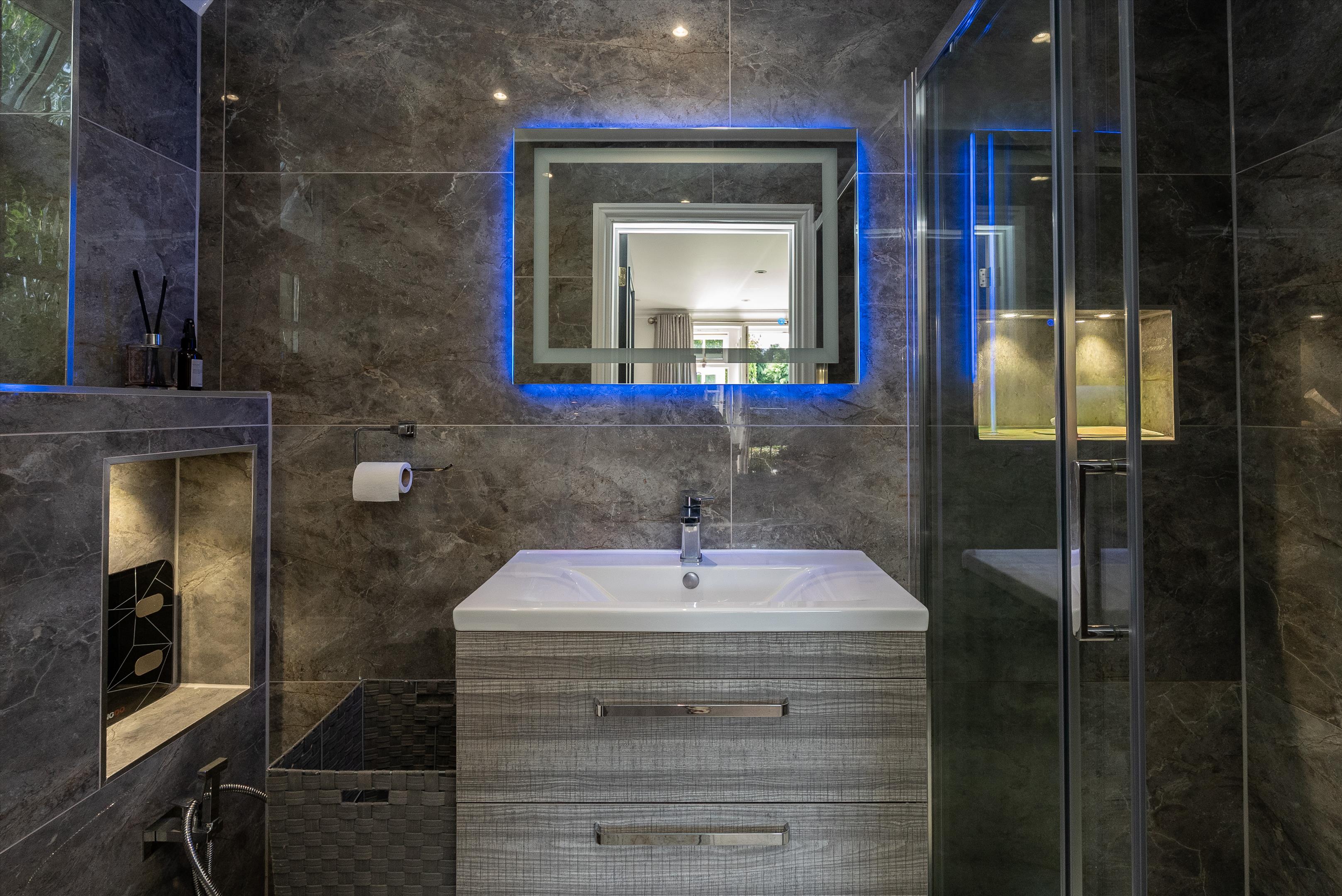 Knowle Park, Cobham, Surrey KT11