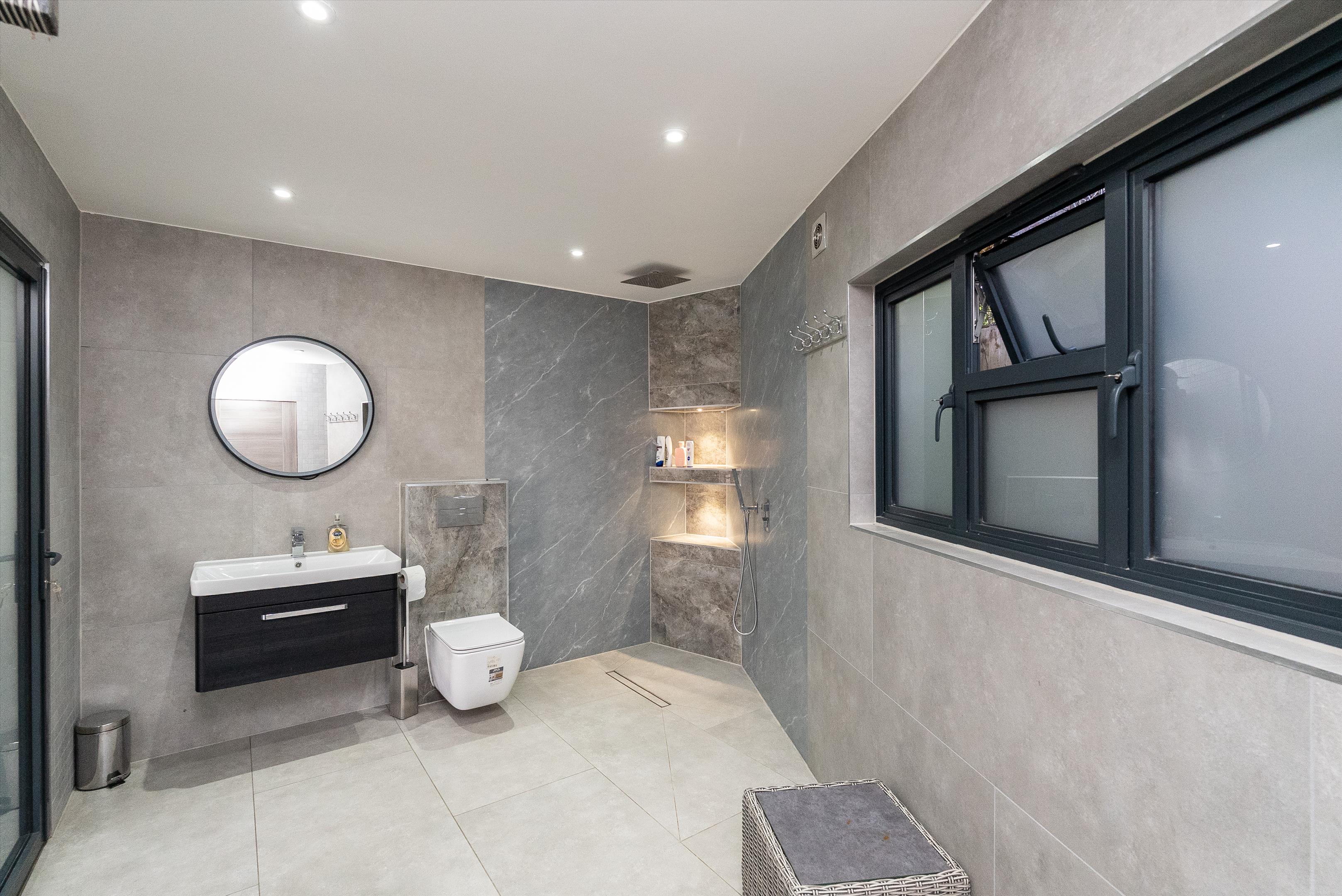 Knowle Park, Cobham, Surrey KT11