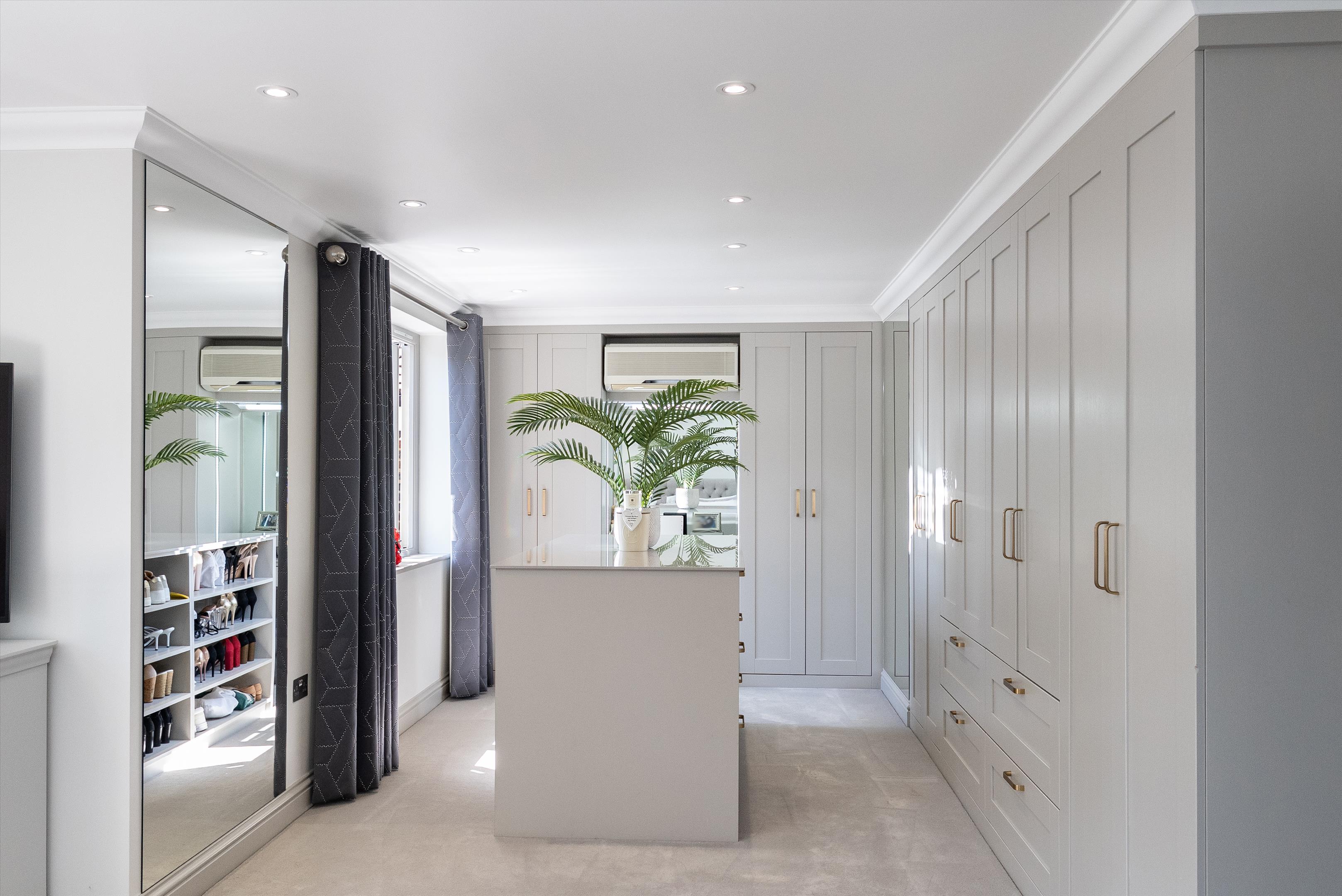 Knowle Park, Cobham, Surrey KT11