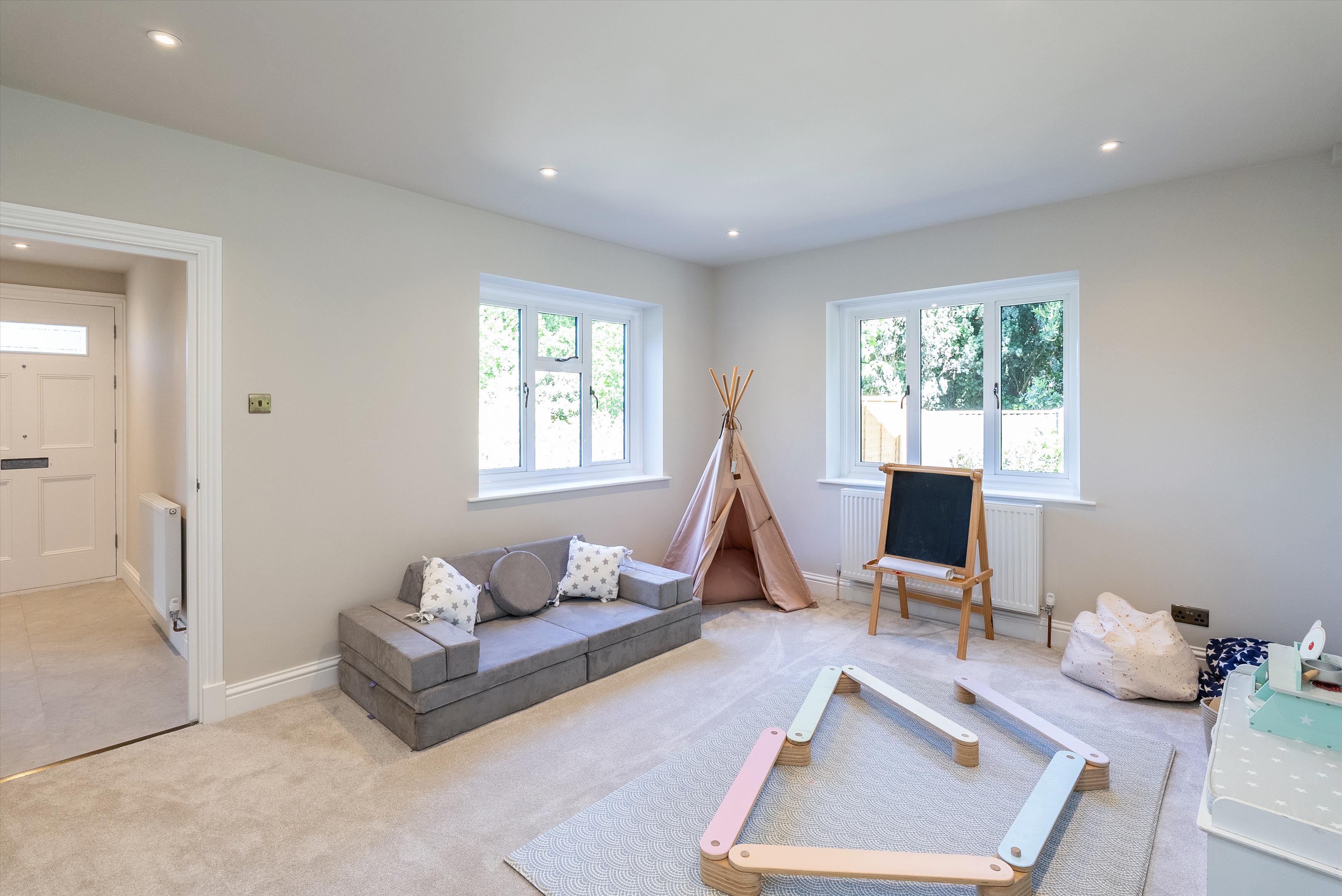 Chalk Lane, East Horsley, Leatherhead, Surrey KT24