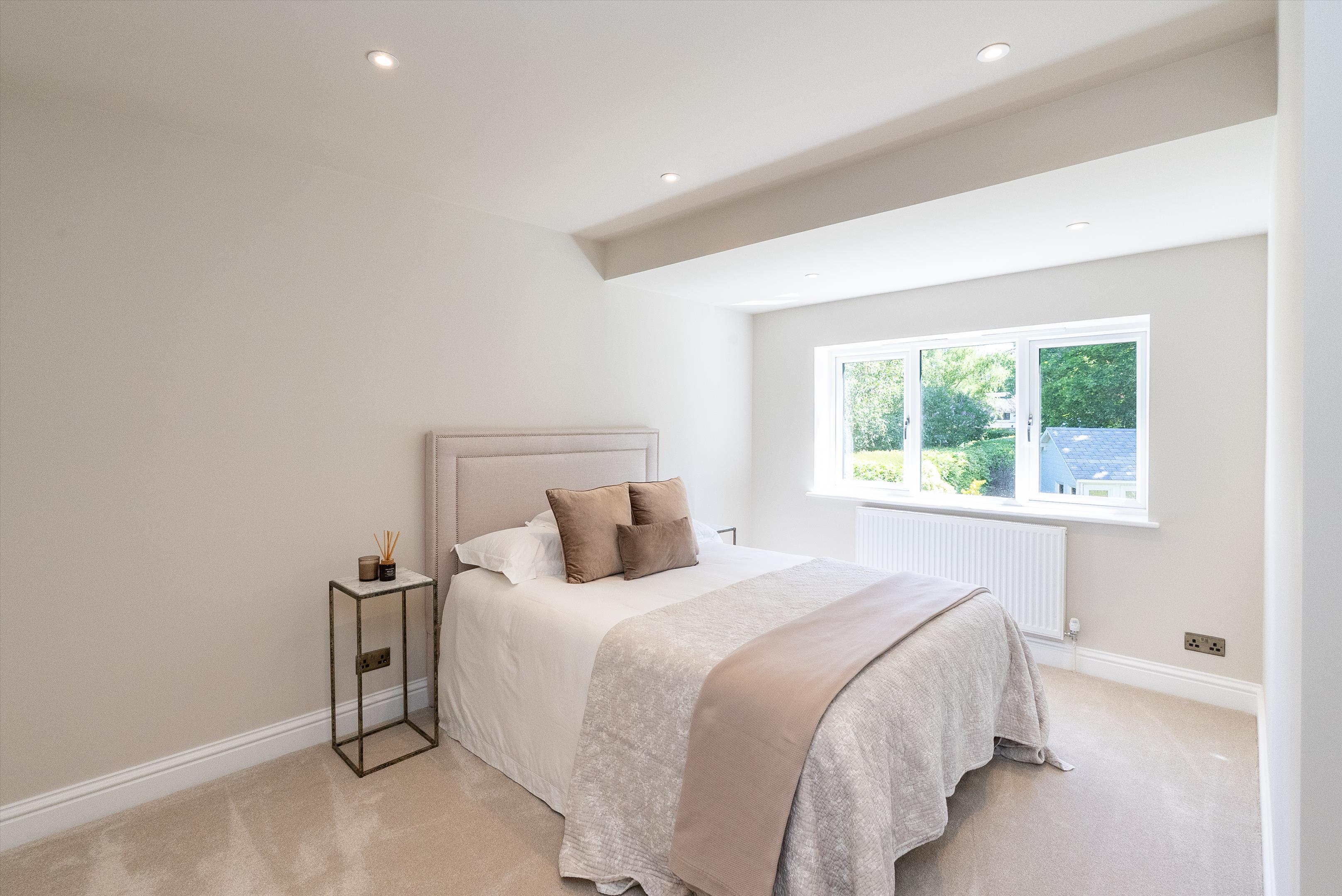 Chalk Lane, East Horsley, Leatherhead, Surrey KT24