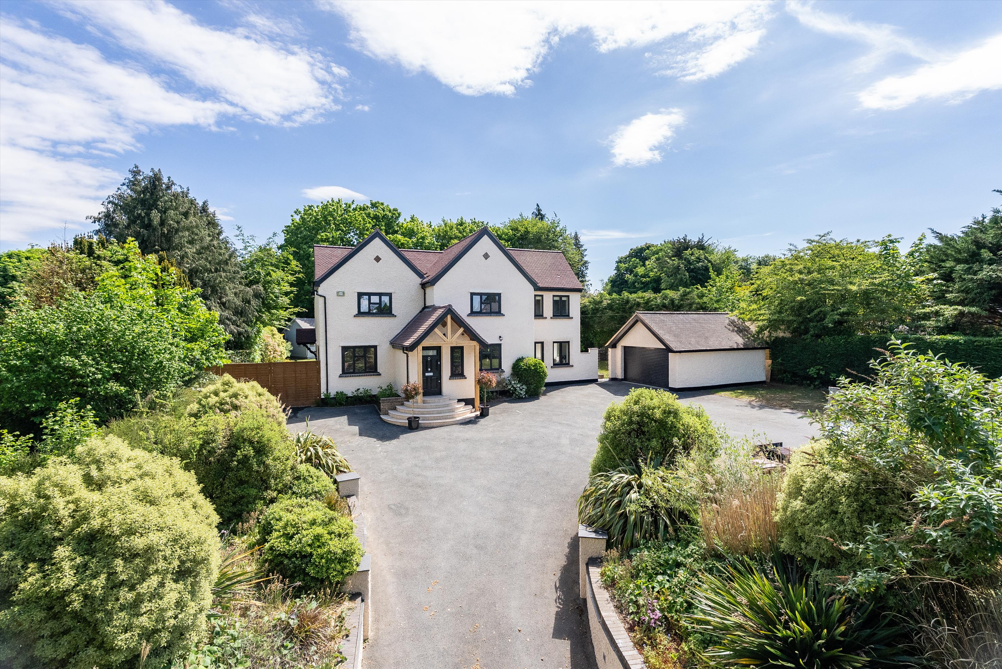 Chalk Lane, East Horsley, Leatherhead, Surrey KT24