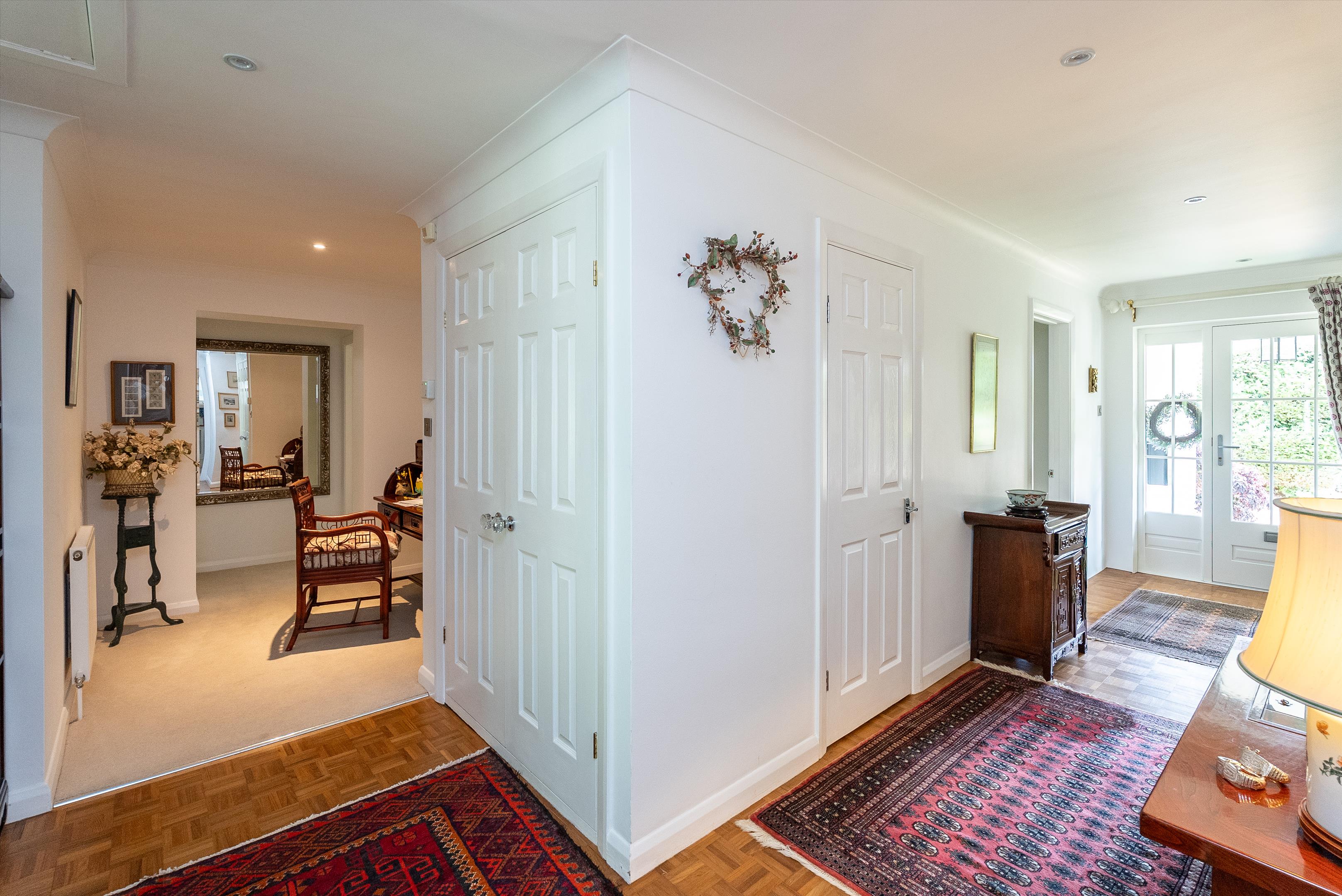Earleswood, Cobham, Surrey KT11