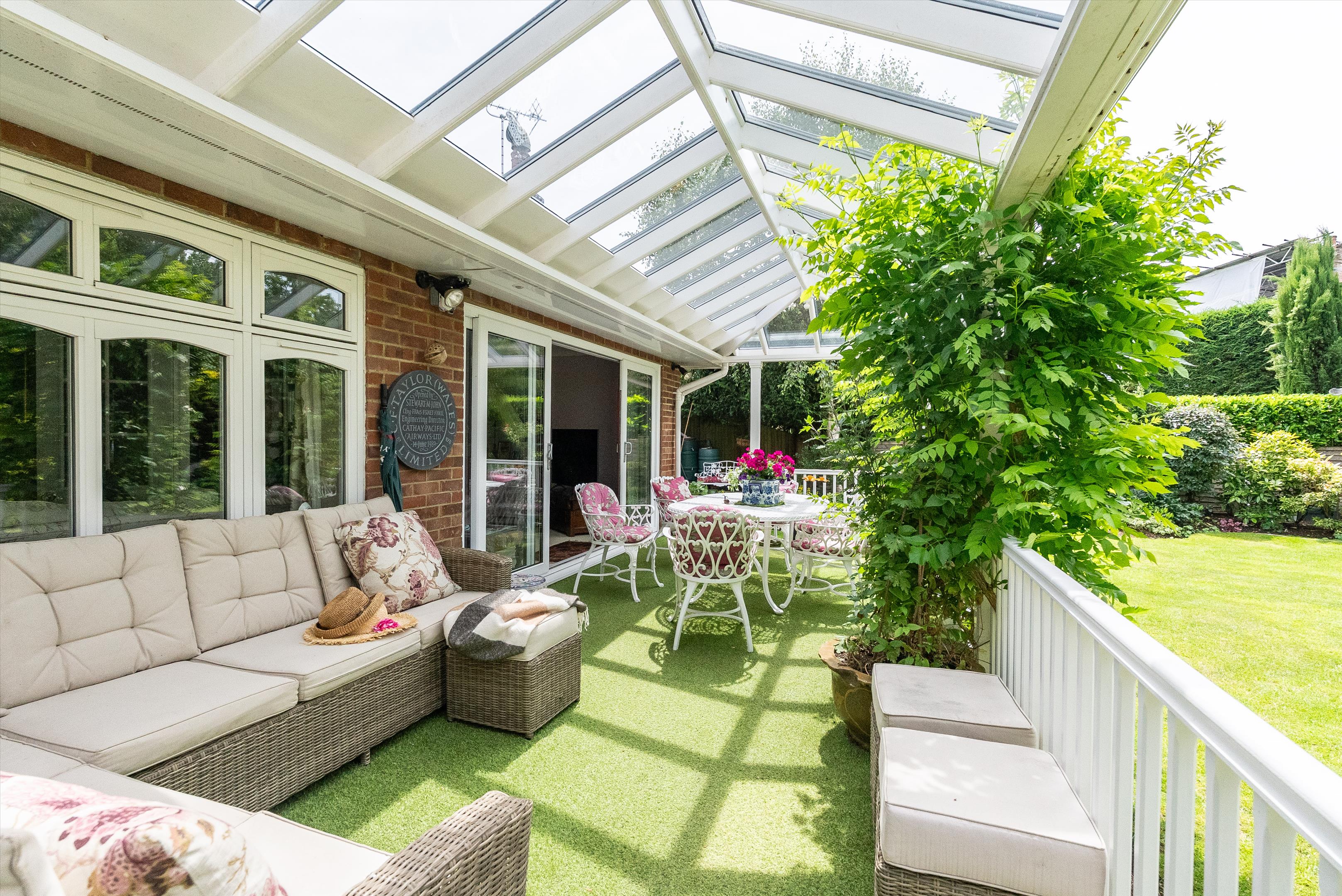 Earleswood, Cobham, Surrey KT11