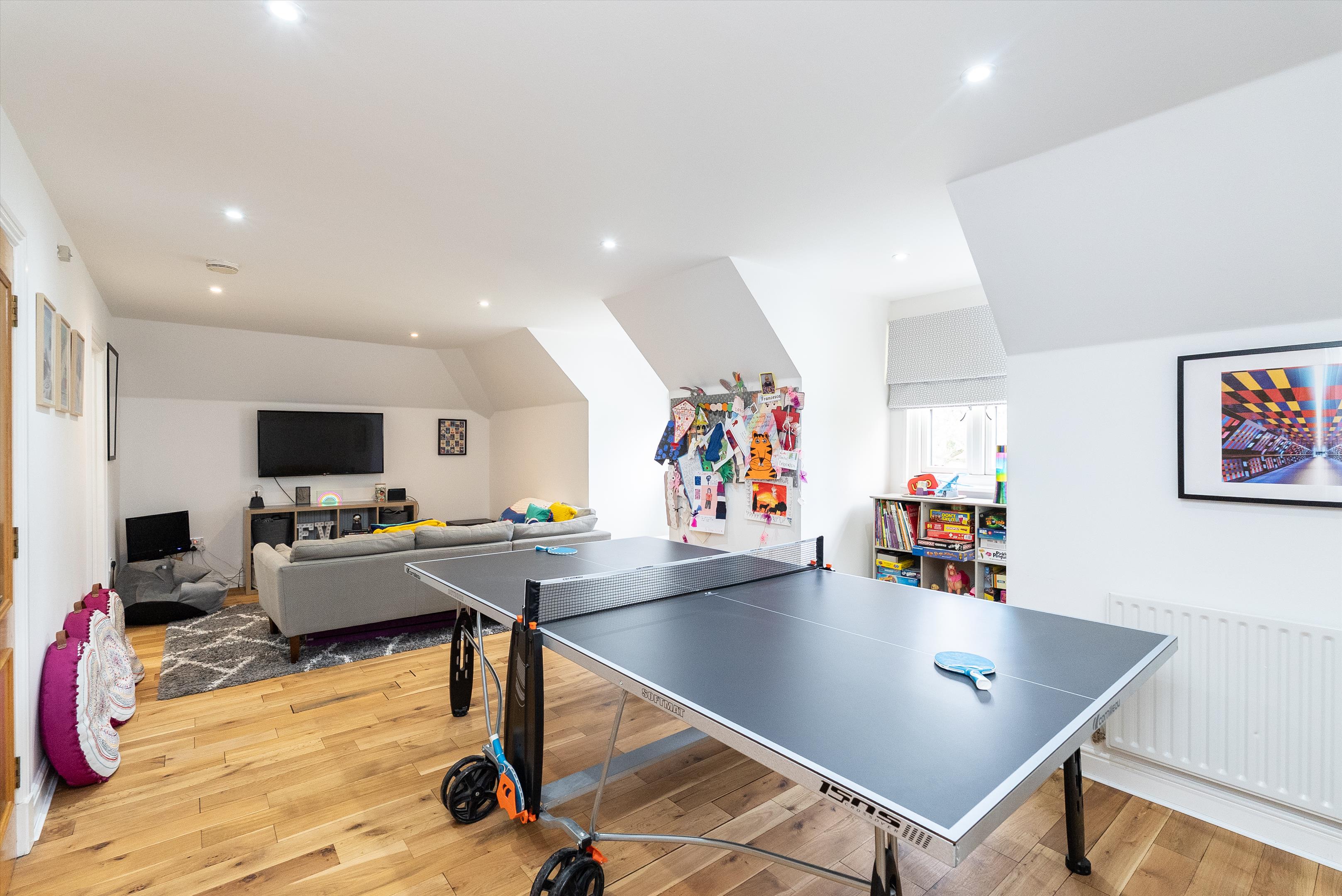 Leatherhead Road, Oxshott, Leatherhead, Surrey KT22