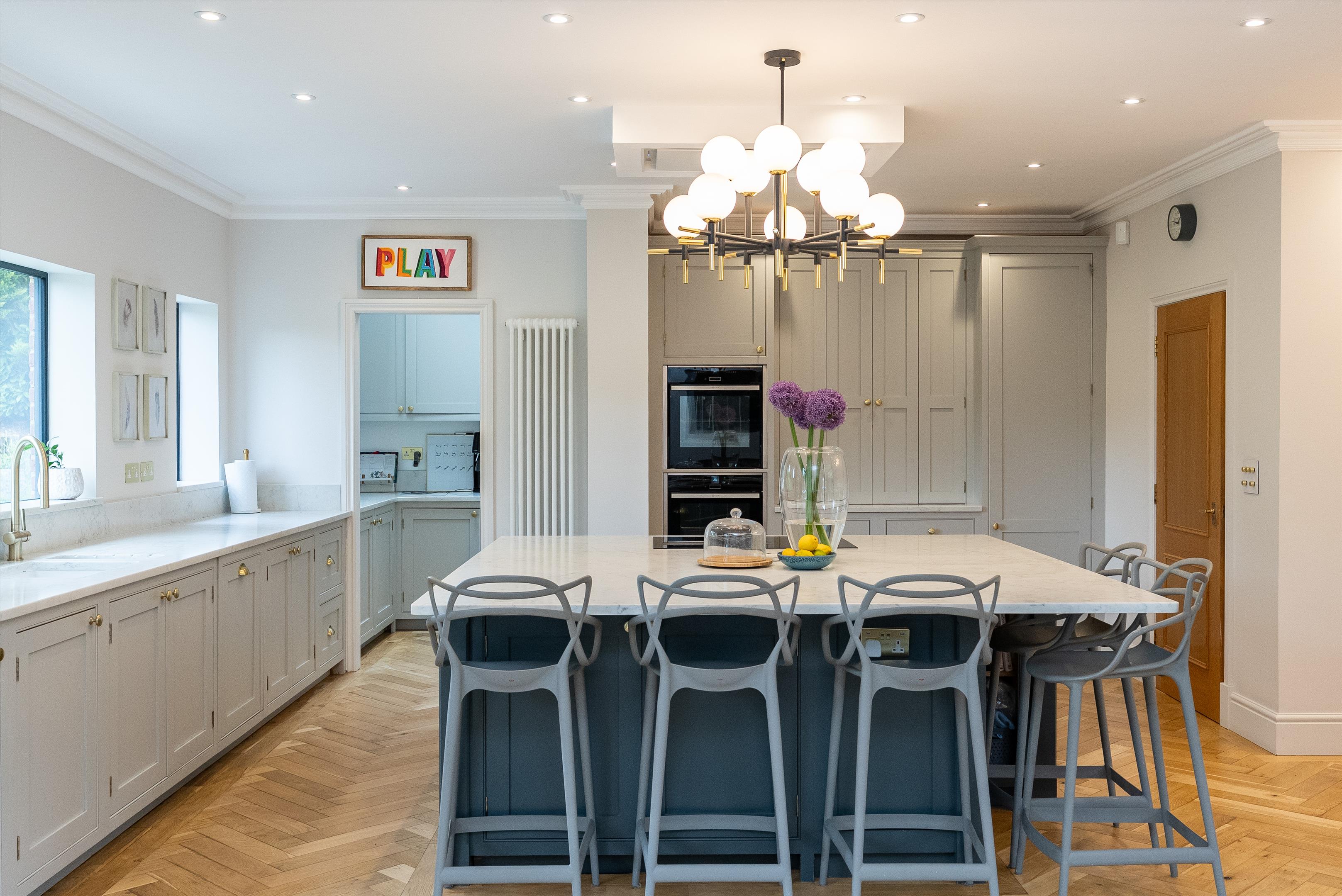 Leatherhead Road, Oxshott, Leatherhead, Surrey KT22
