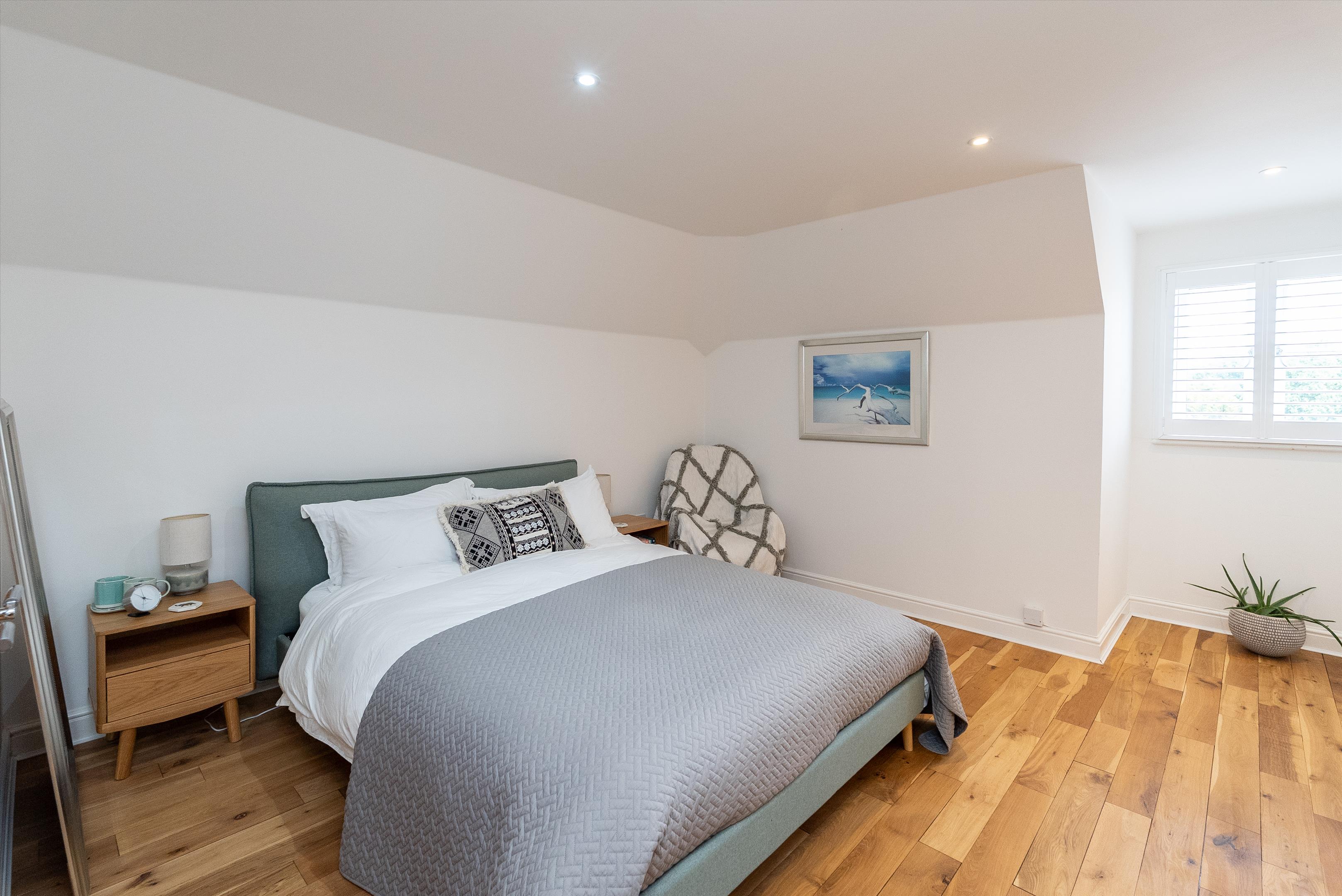 Leatherhead Road, Oxshott, Leatherhead, Surrey KT22