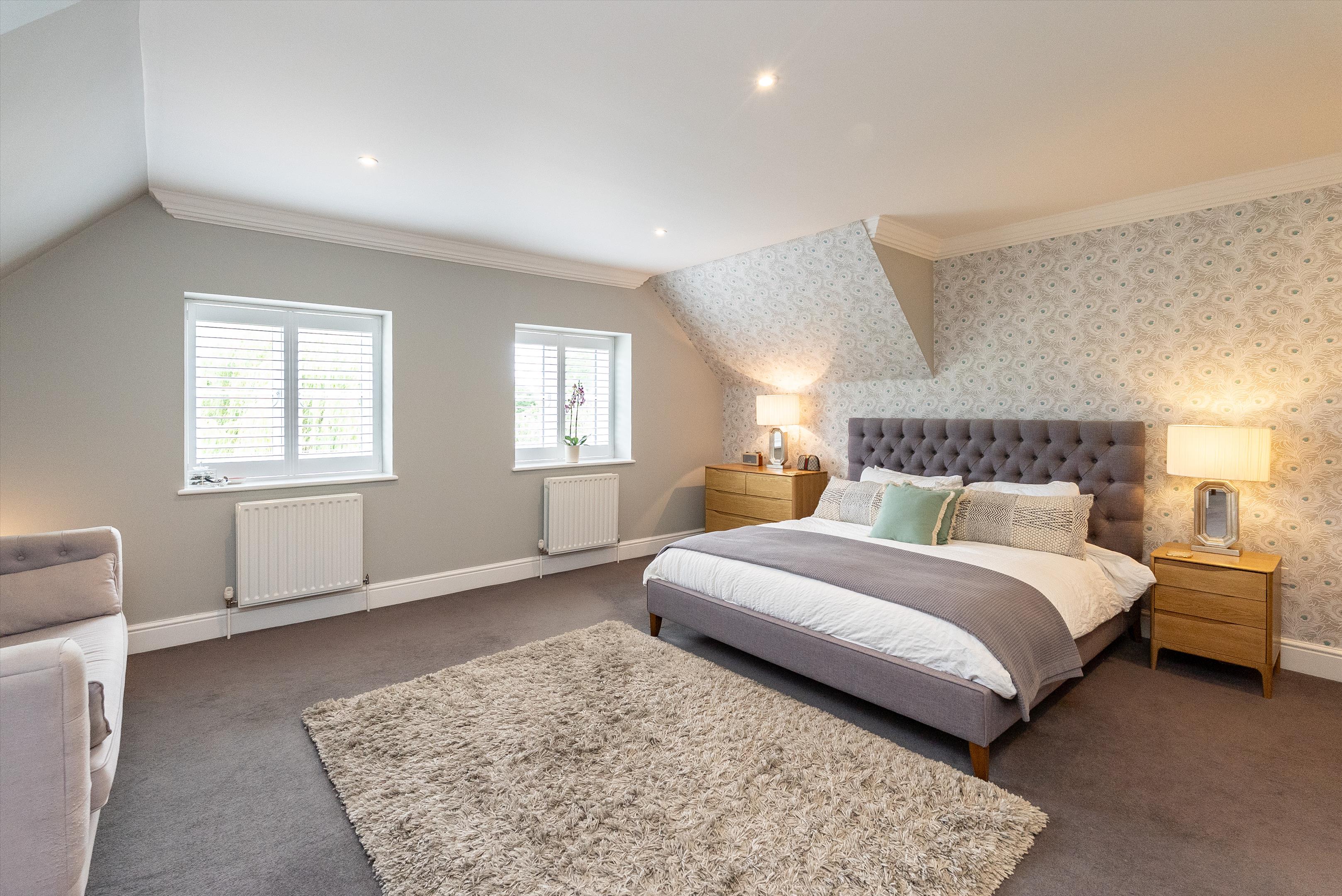 Leatherhead Road, Oxshott, Leatherhead, Surrey KT22