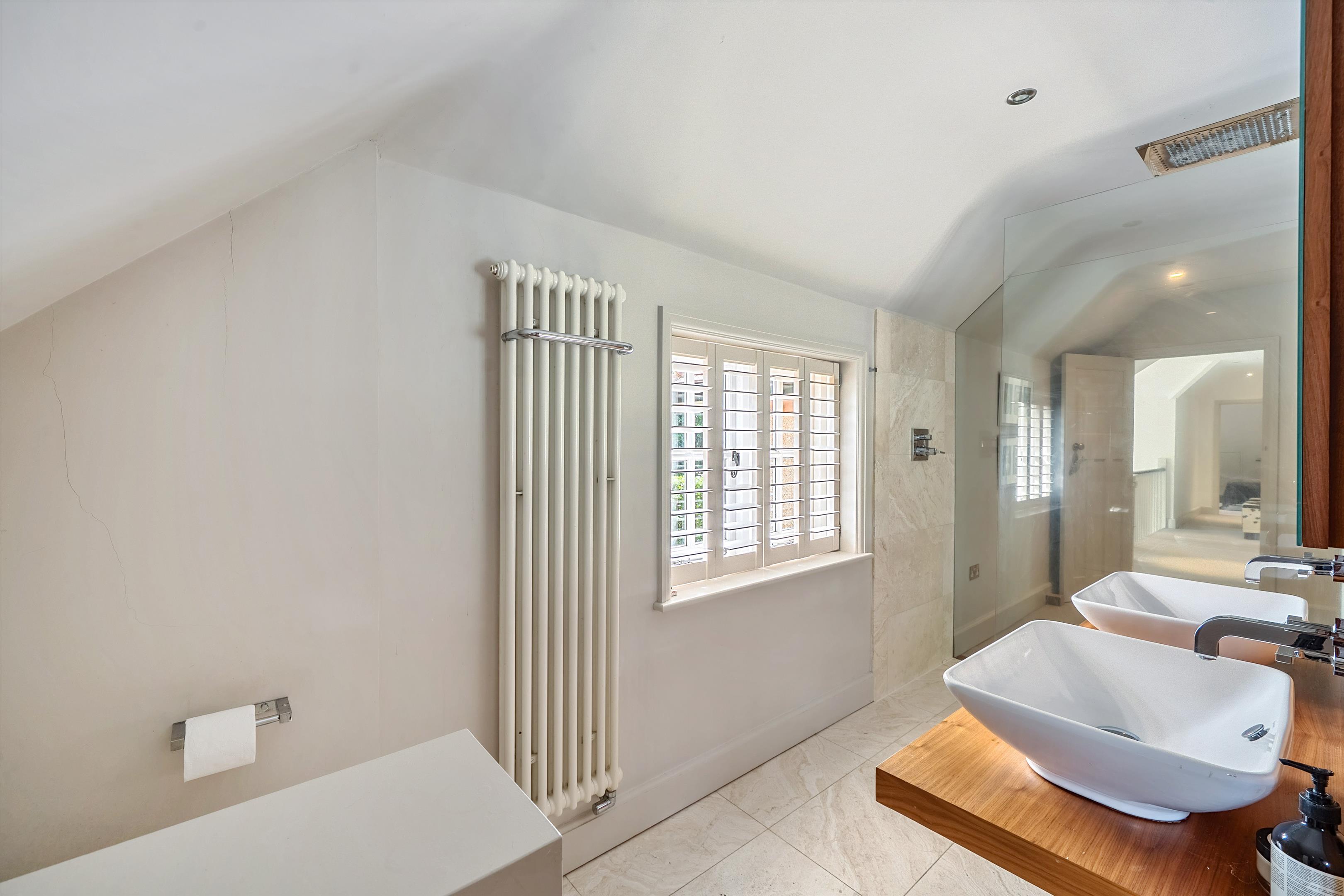 Ockham Road South, East Horsley, Surrey KT24