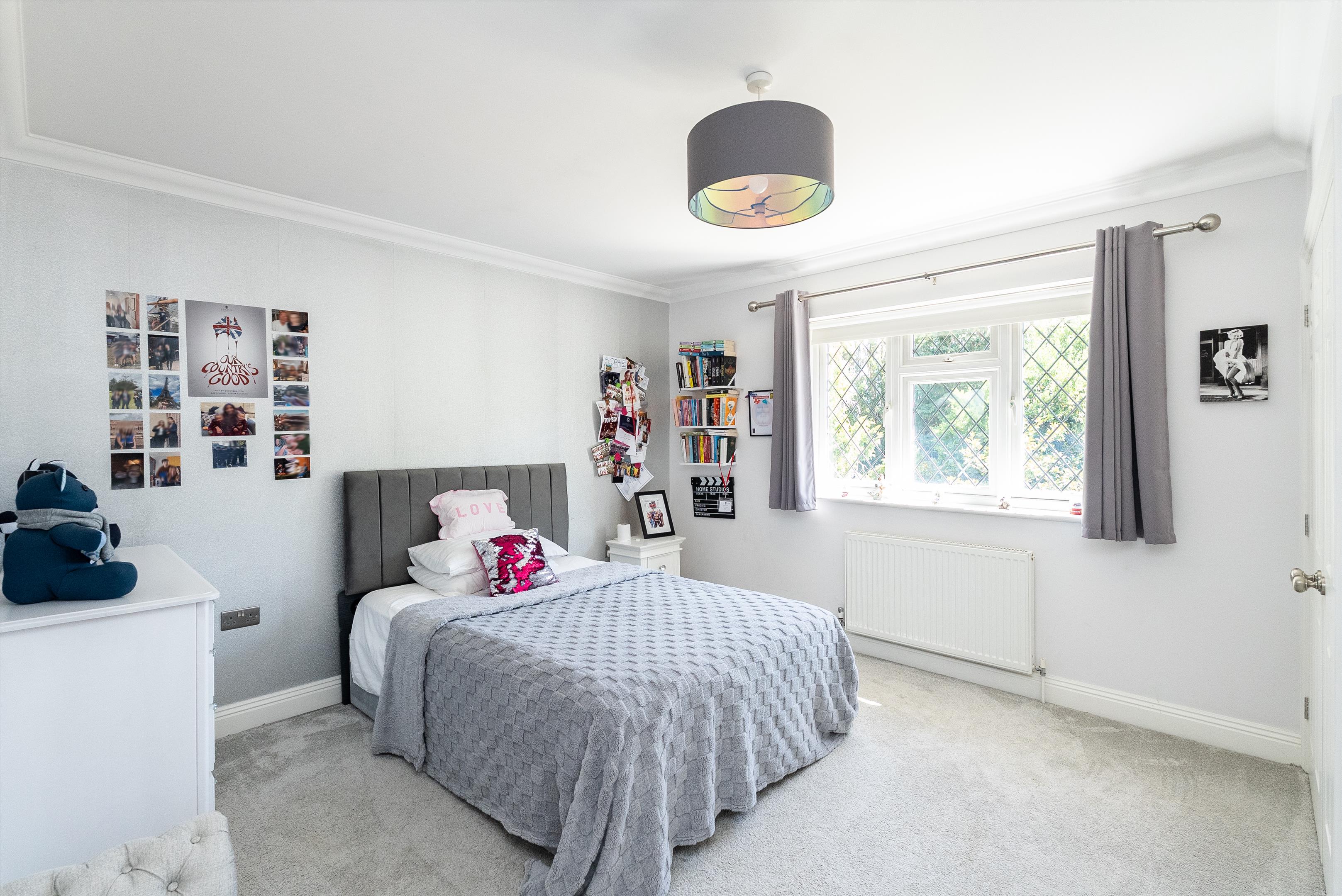 Heath Ridge Green, Cobham, Surrey KT11