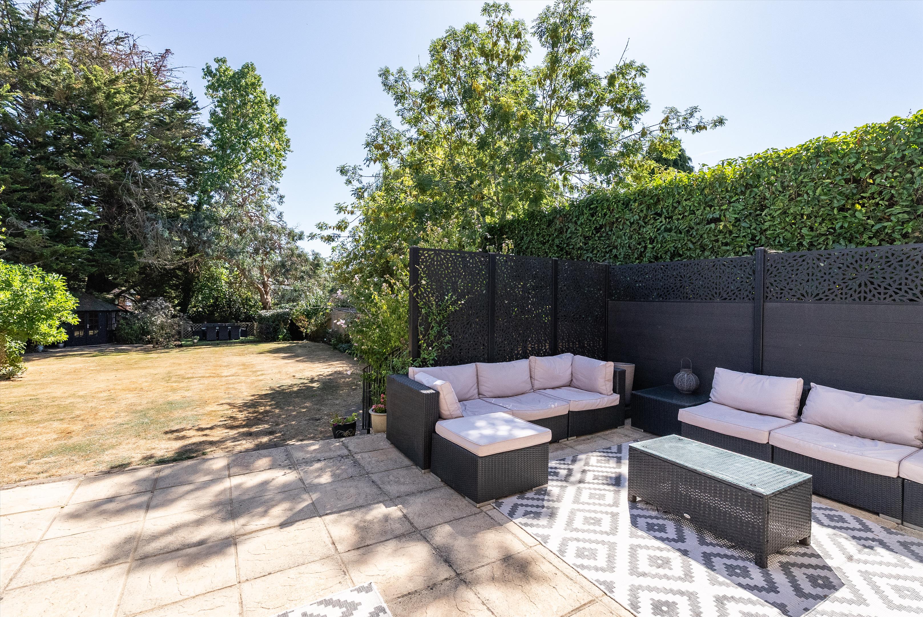 Heath Ridge Green, Cobham, Surrey KT11