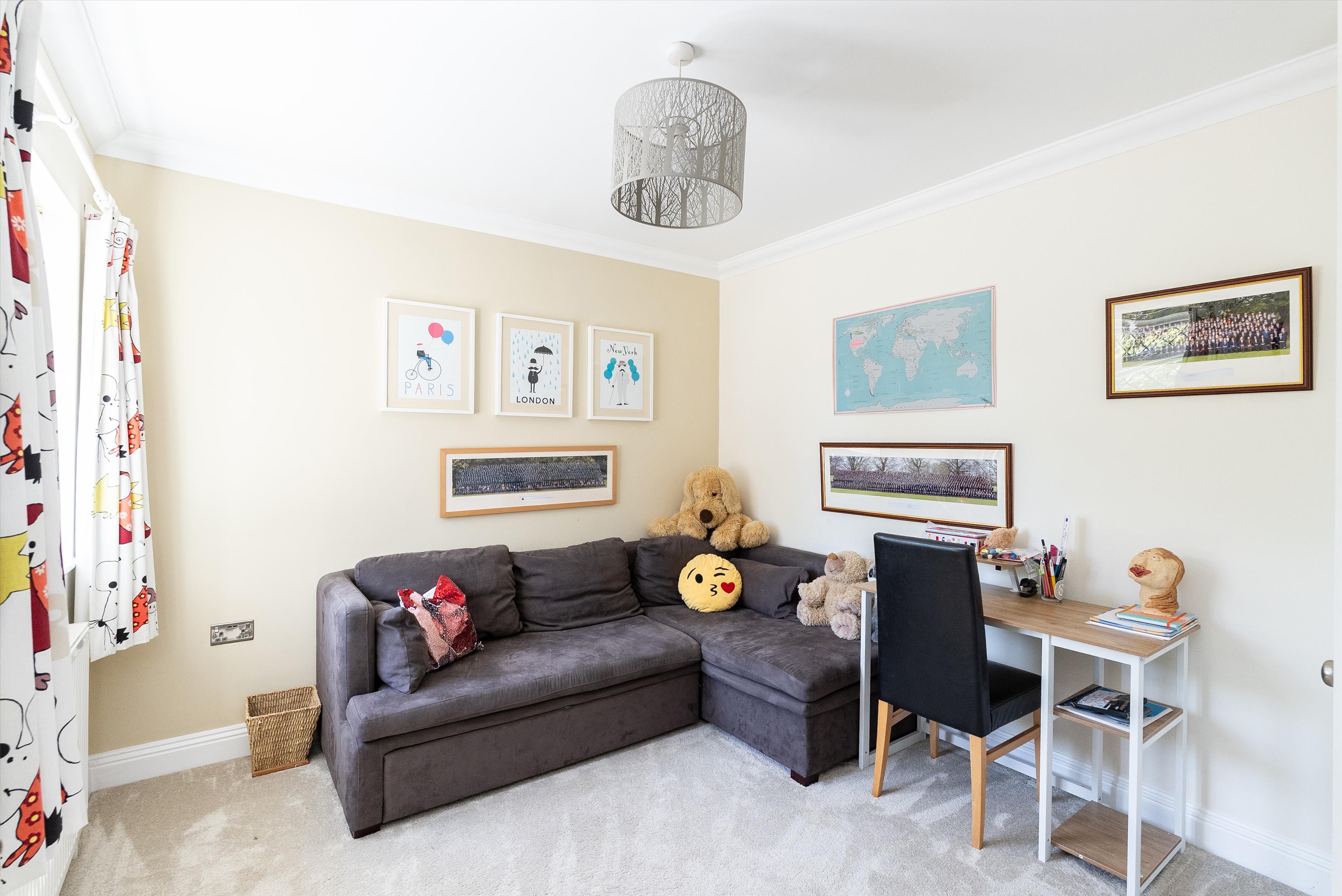 Heath Ridge Green, Cobham, Surrey KT11