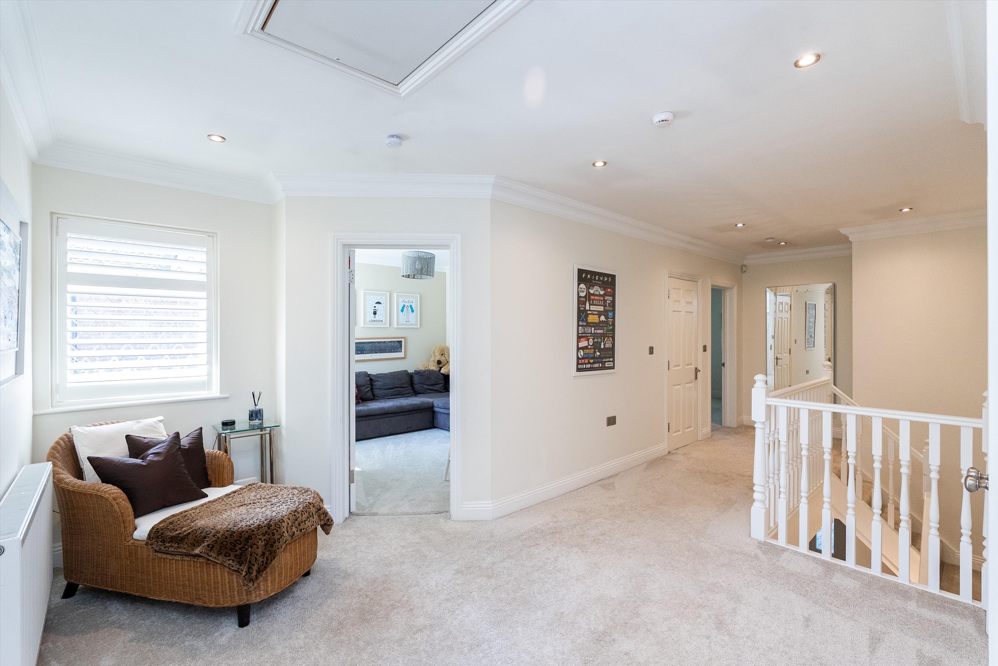 Heath Ridge Green, Cobham, Surrey KT11